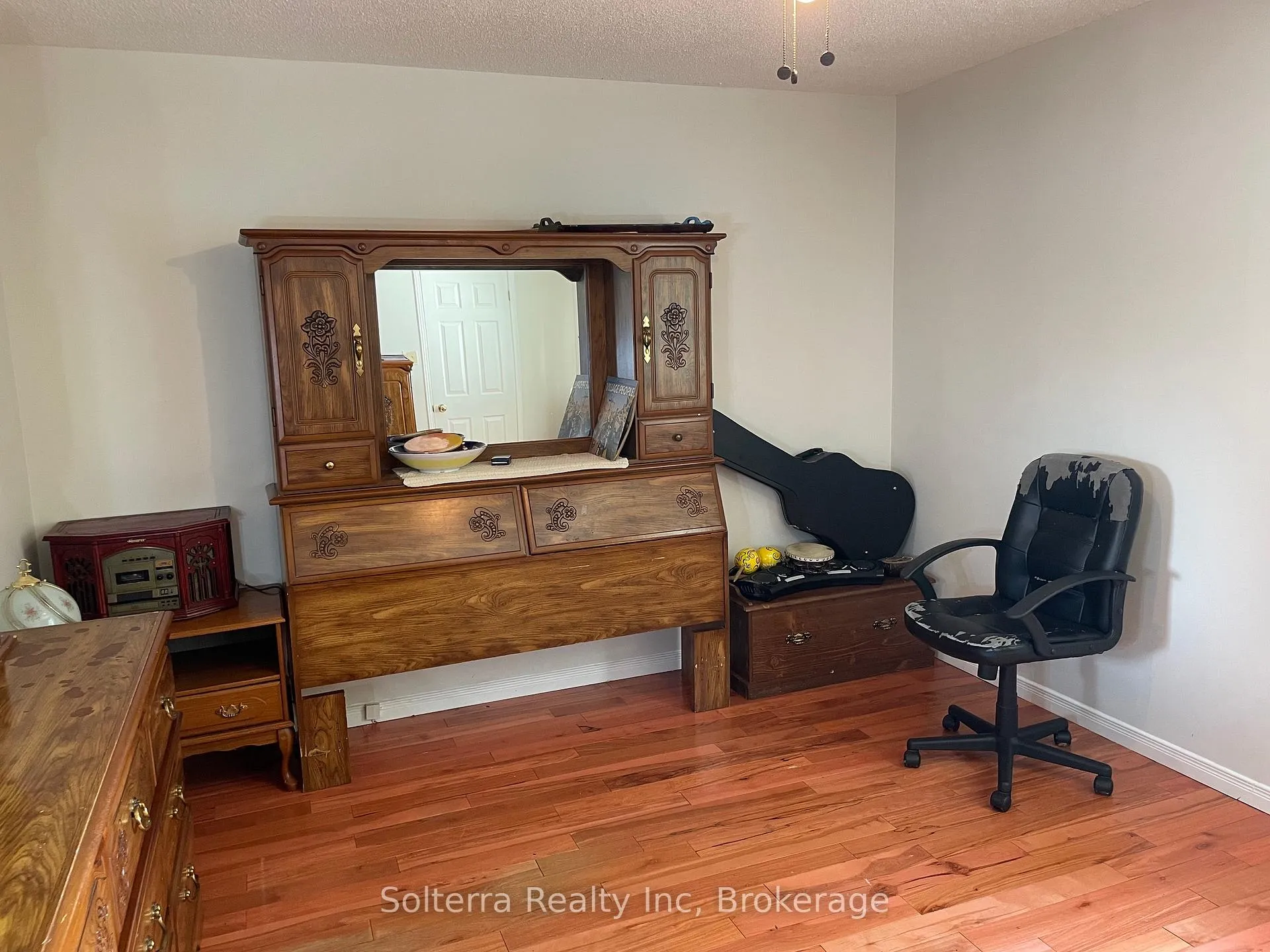 Photo 8 of 960 First Street S, Gravenhurst, Muskoka (S) — HOMEH