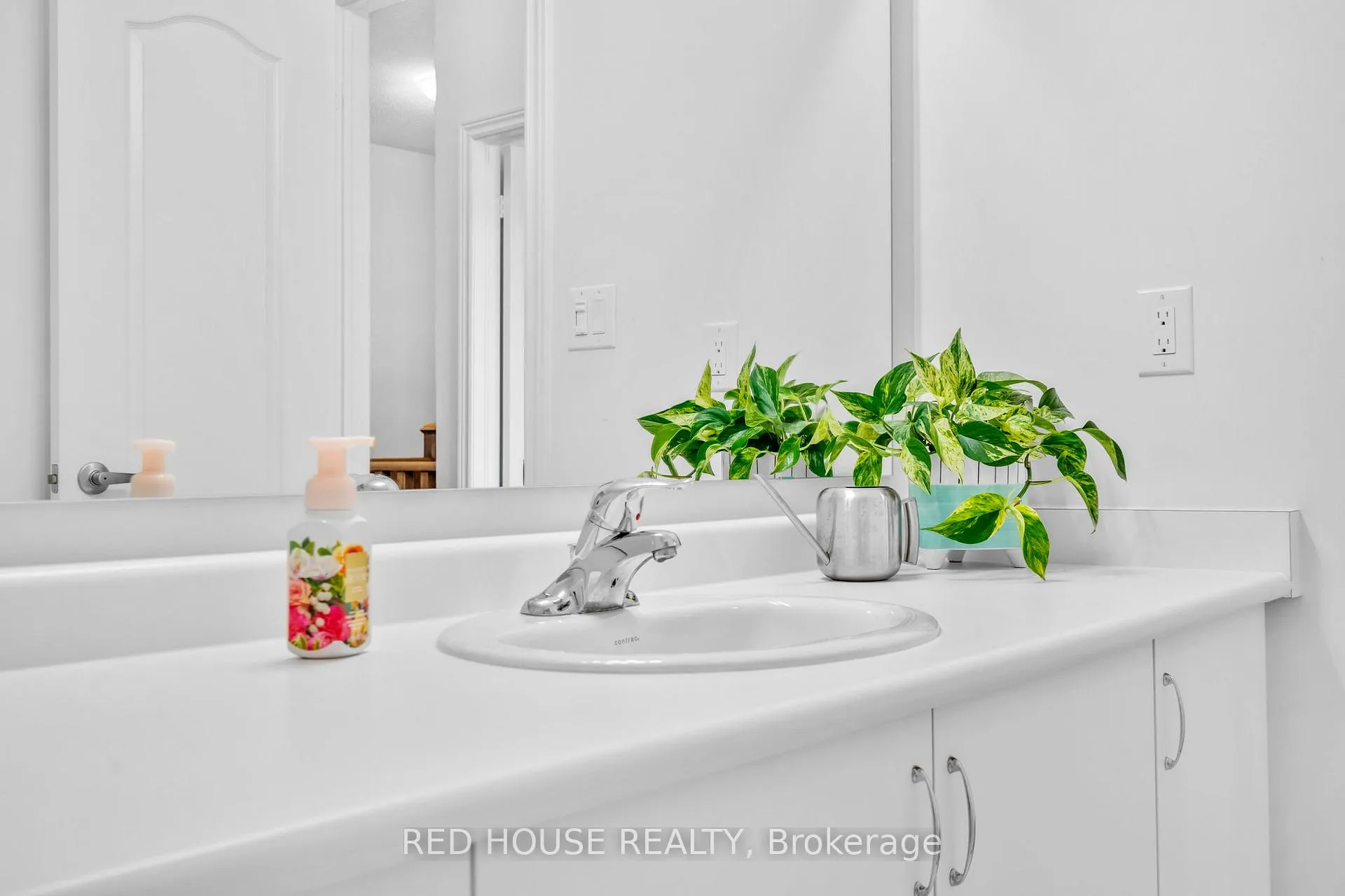 Photo 26 of 58 Hager Creek Terrace, Hamilton, Waterdown — HOMEH