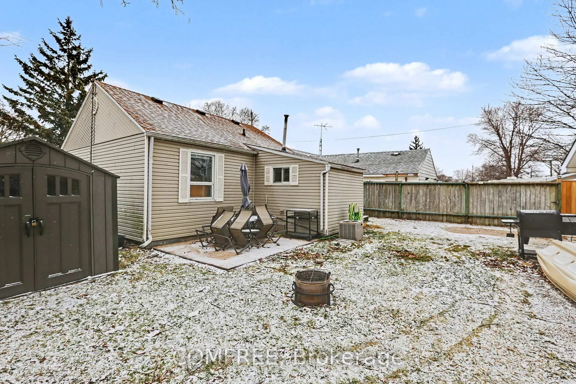 Photo 2 of 22 Bond Avenue, Chatham-Kent, Tilbury — HOMEH