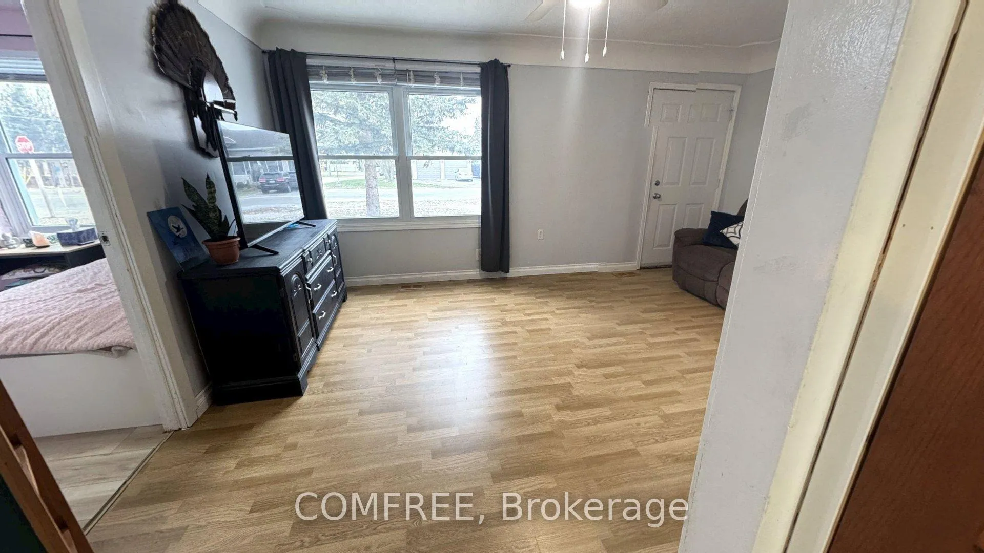 Photo 8 of 22 Bond Avenue, Chatham-Kent, Tilbury — HOMEH