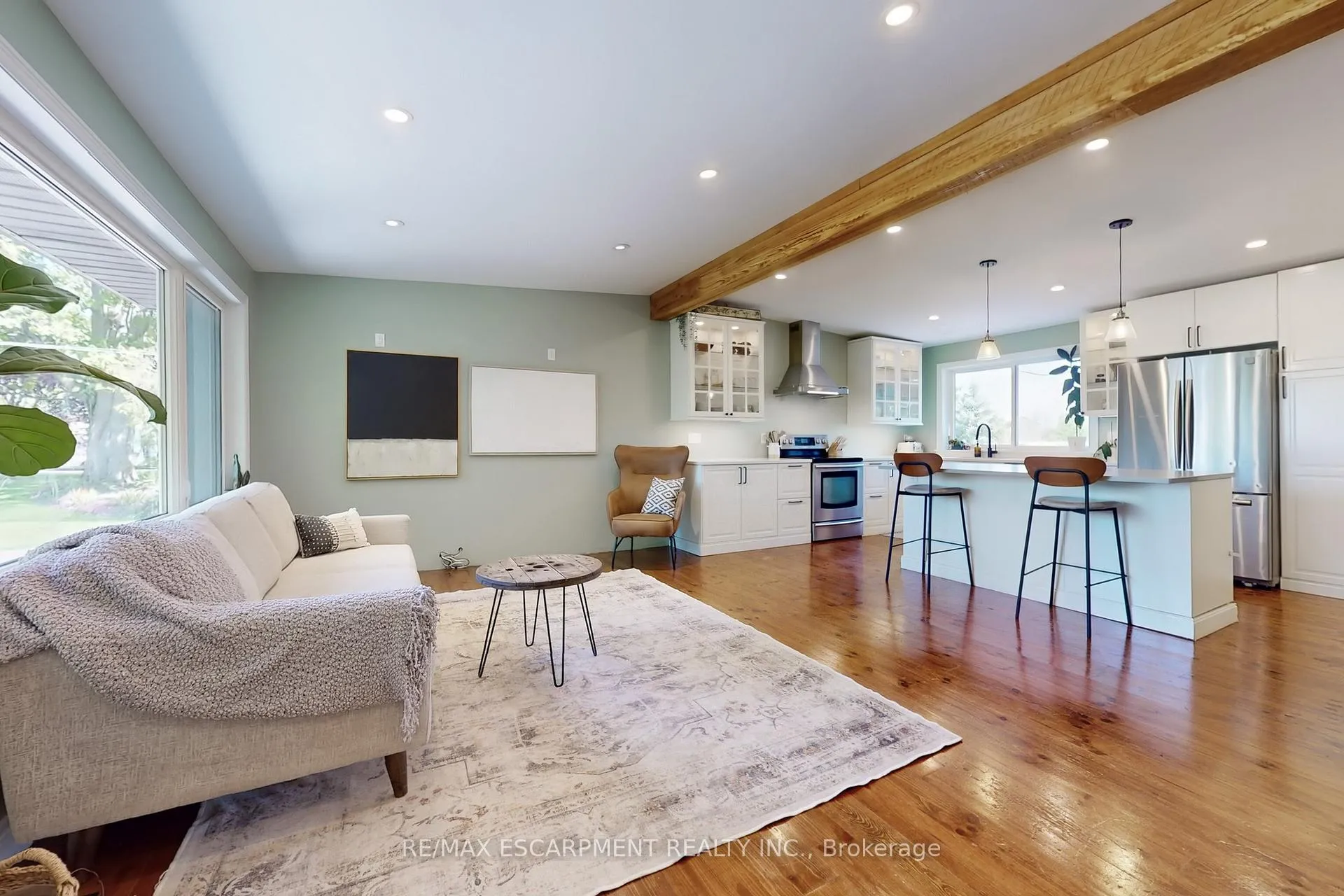 Photo 5 of 14 Algonquin Avenue, Hamilton, Greensville — HOMEH