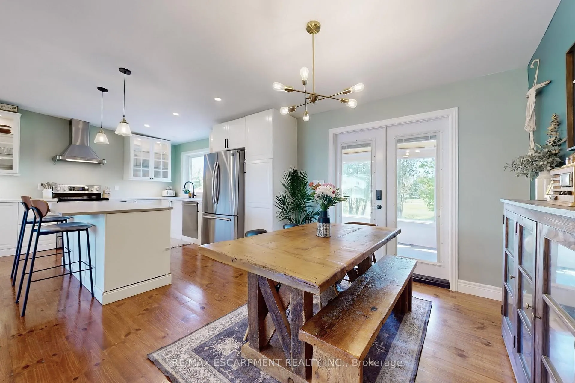 Photo 13 of 14 Algonquin Avenue, Hamilton, Greensville — HOMEH