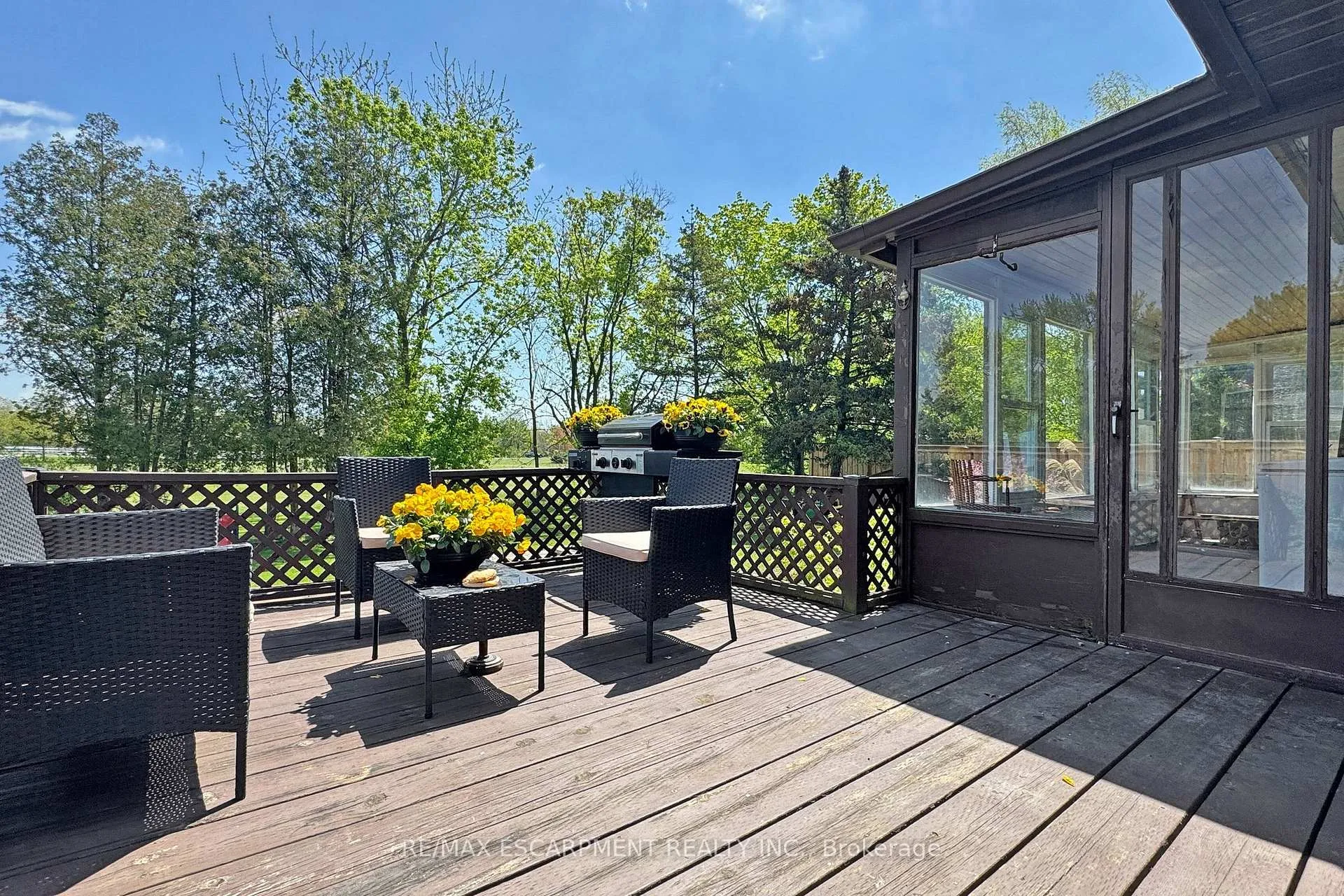 Photo 16 of 14 Algonquin Avenue, Hamilton, Greensville — HOMEH