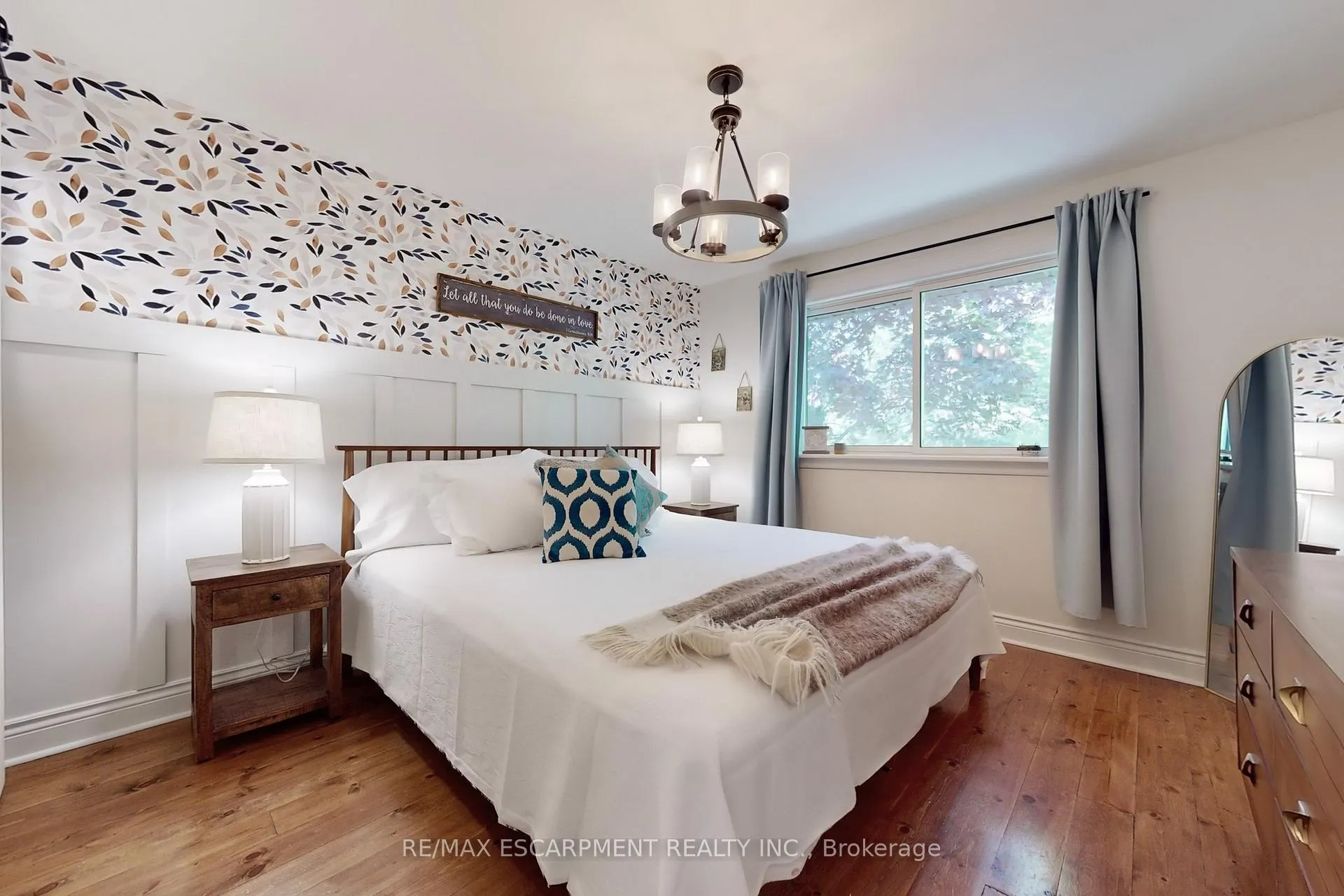 Photo 17 of 14 Algonquin Avenue, Hamilton, Greensville — HOMEH