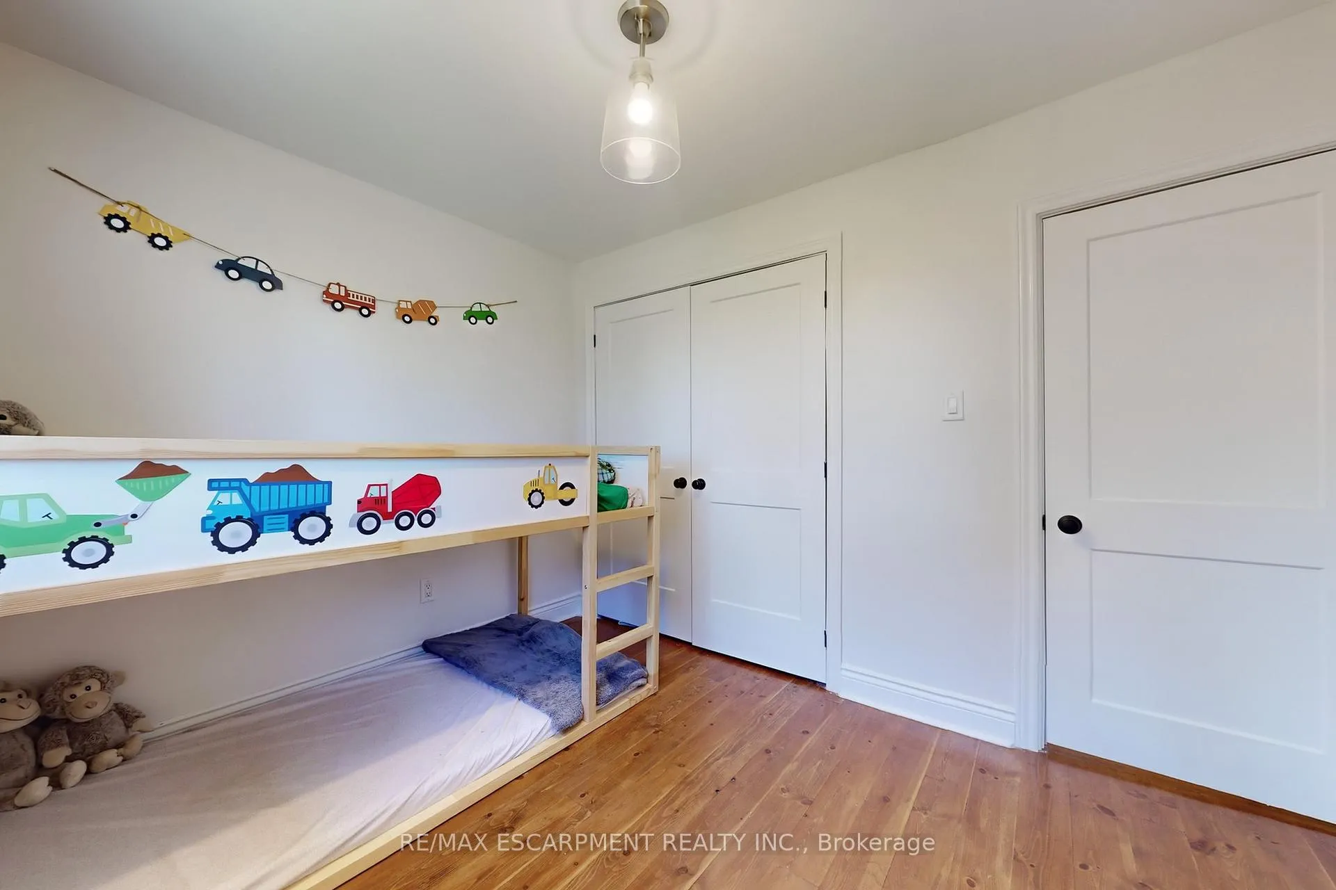 Photo 20 of 14 Algonquin Avenue, Hamilton, Greensville — HOMEH