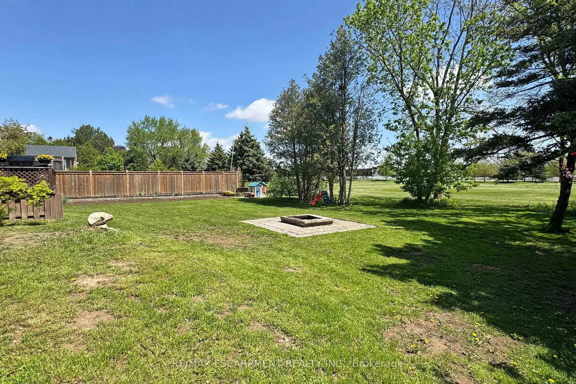 Photo 42 of 14 Algonquin Avenue, Hamilton, Greensville — HOMEH