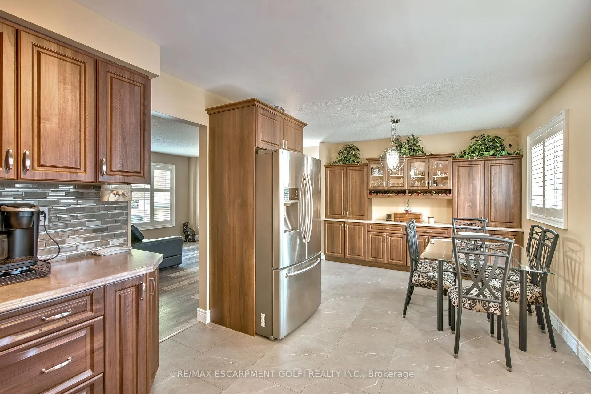 Photo 13 of 12 Woodside Square, Pelham, Fonthill — HOMEH