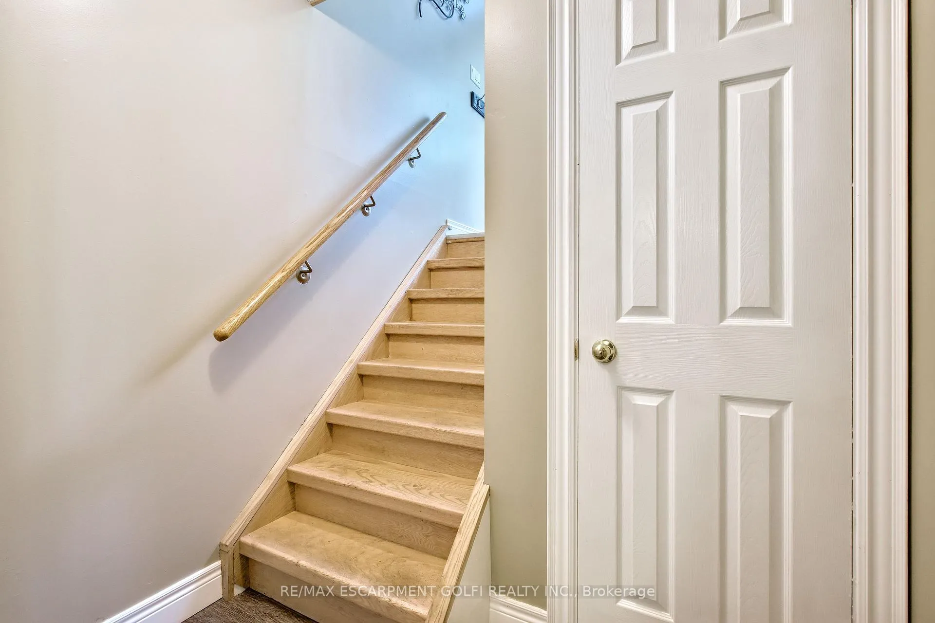 Photo 20 of 12 Woodside Square, Pelham, Fonthill — HOMEH