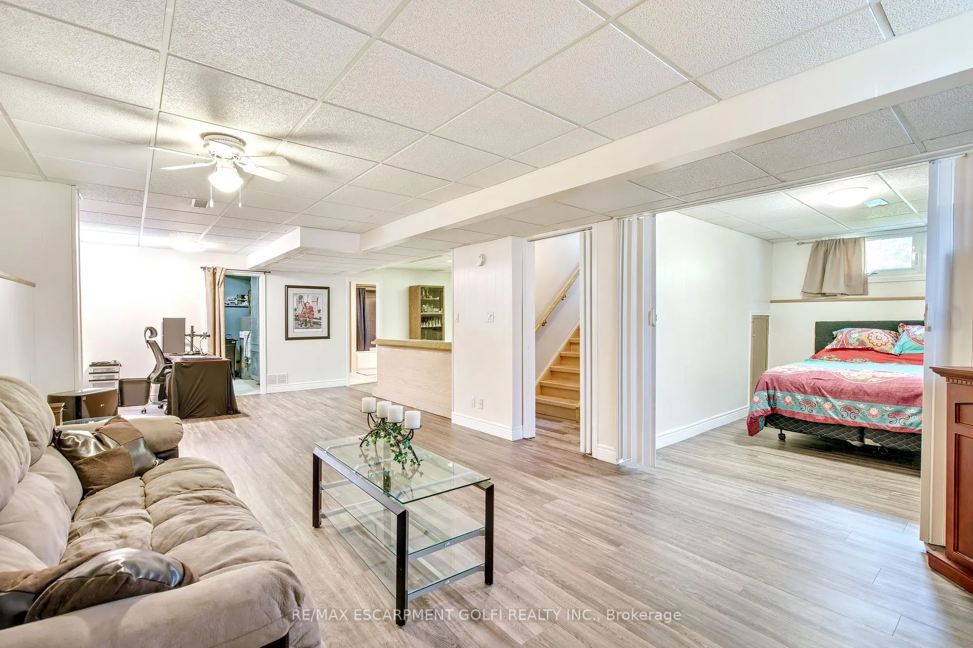 Photo 21 of 12 Woodside Square, Pelham, Fonthill — HOMEH