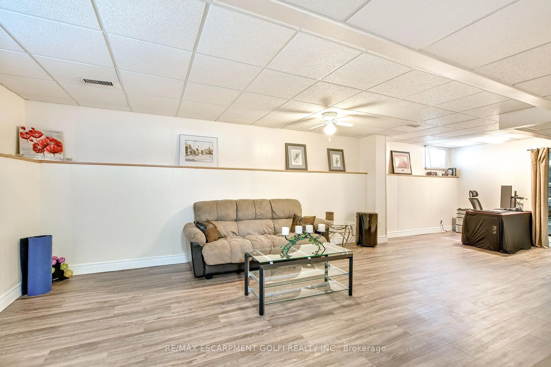 Photo 22 of 12 Woodside Square, Pelham, Fonthill — HOMEH