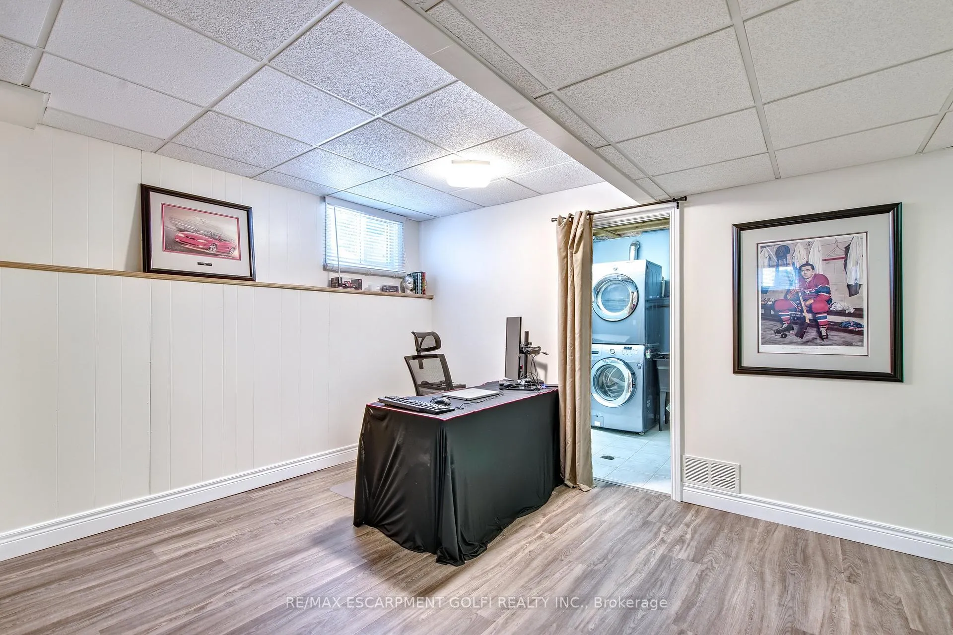 Photo 23 of 12 Woodside Square, Pelham, Fonthill — HOMEH