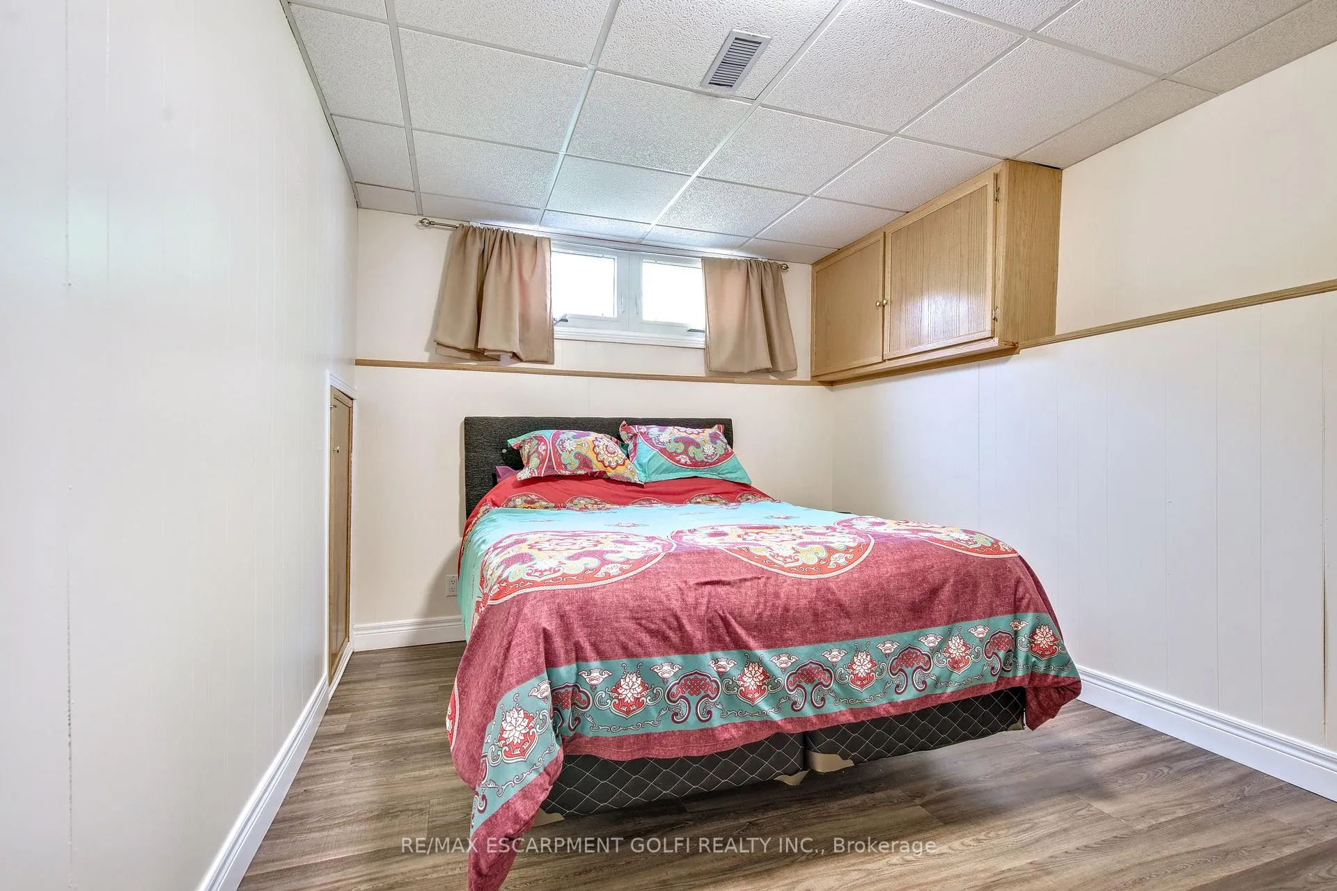 Photo 25 of 12 Woodside Square, Pelham, Fonthill — HOMEH