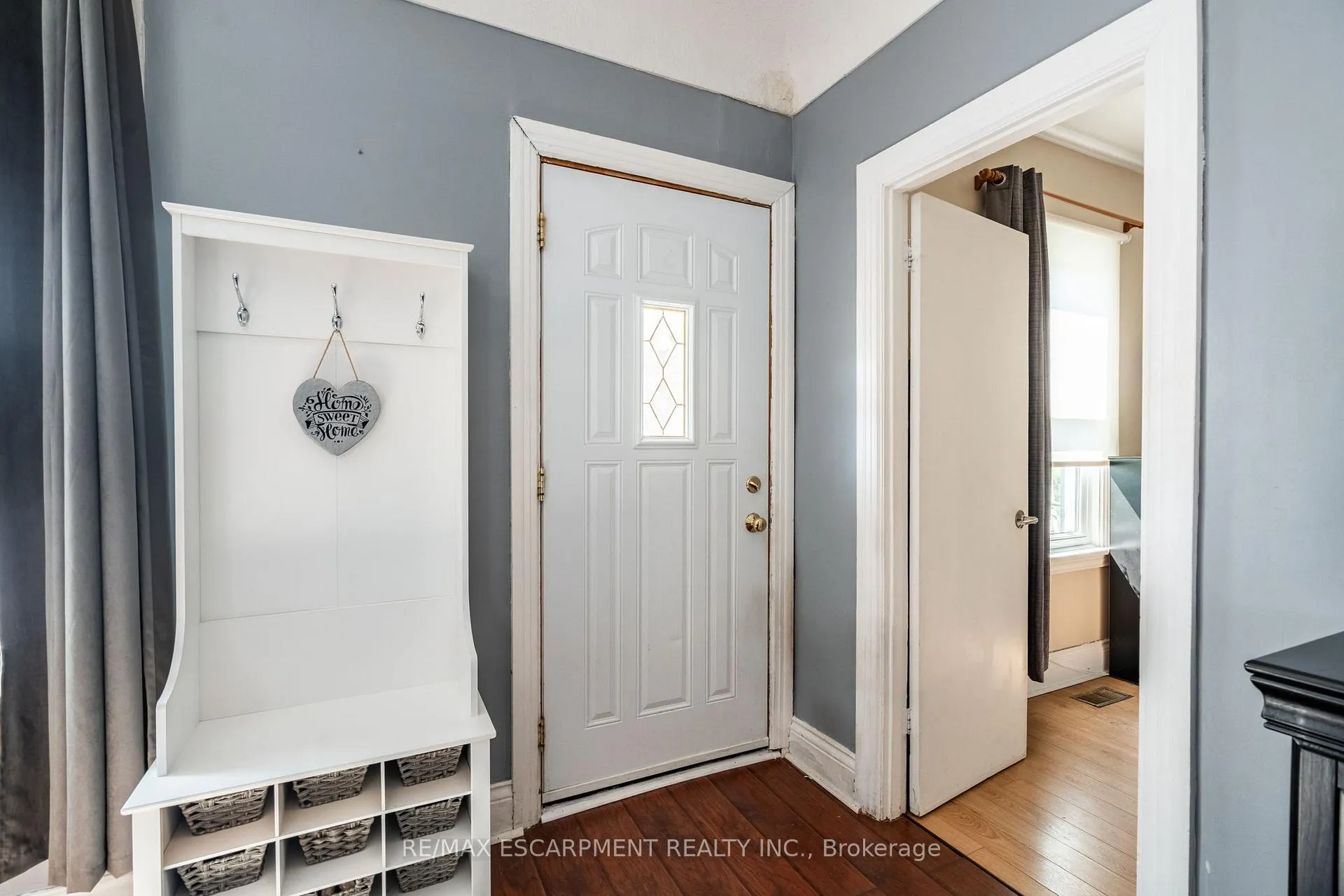 Photo 4 of 153 East 5th Street, Hamilton, Centremount — HOMEH