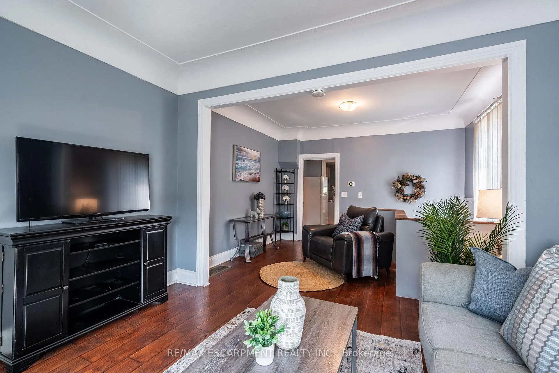 Photo 12 of 153 East 5th Street, Hamilton, Centremount — HOMEH