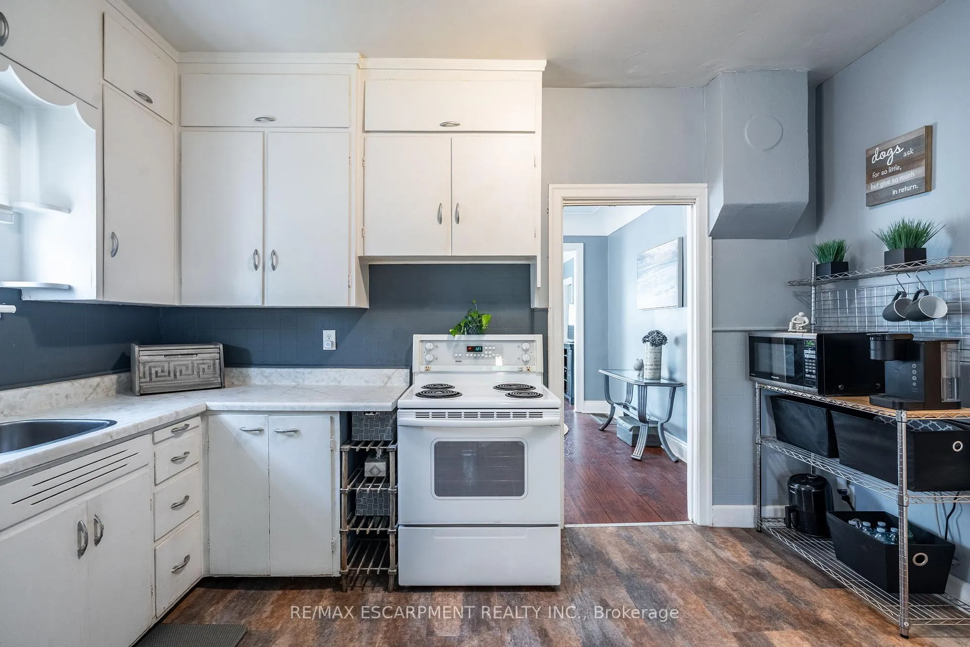 Photo 16 of 153 East 5th Street, Hamilton, Centremount — HOMEH