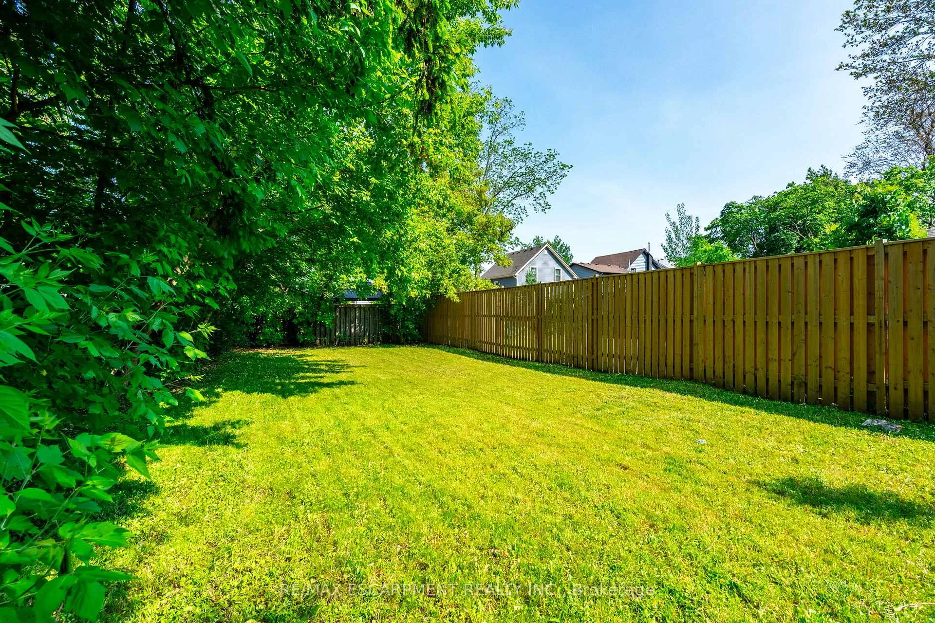 Photo 33 of 153 East 5th Street, Hamilton, Centremount — HOMEH
