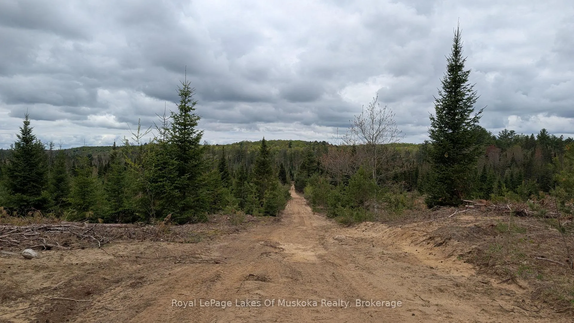 Photo 16 of 395 Stephenson 1 Road E, Bracebridge, Macaulay — HOMEH