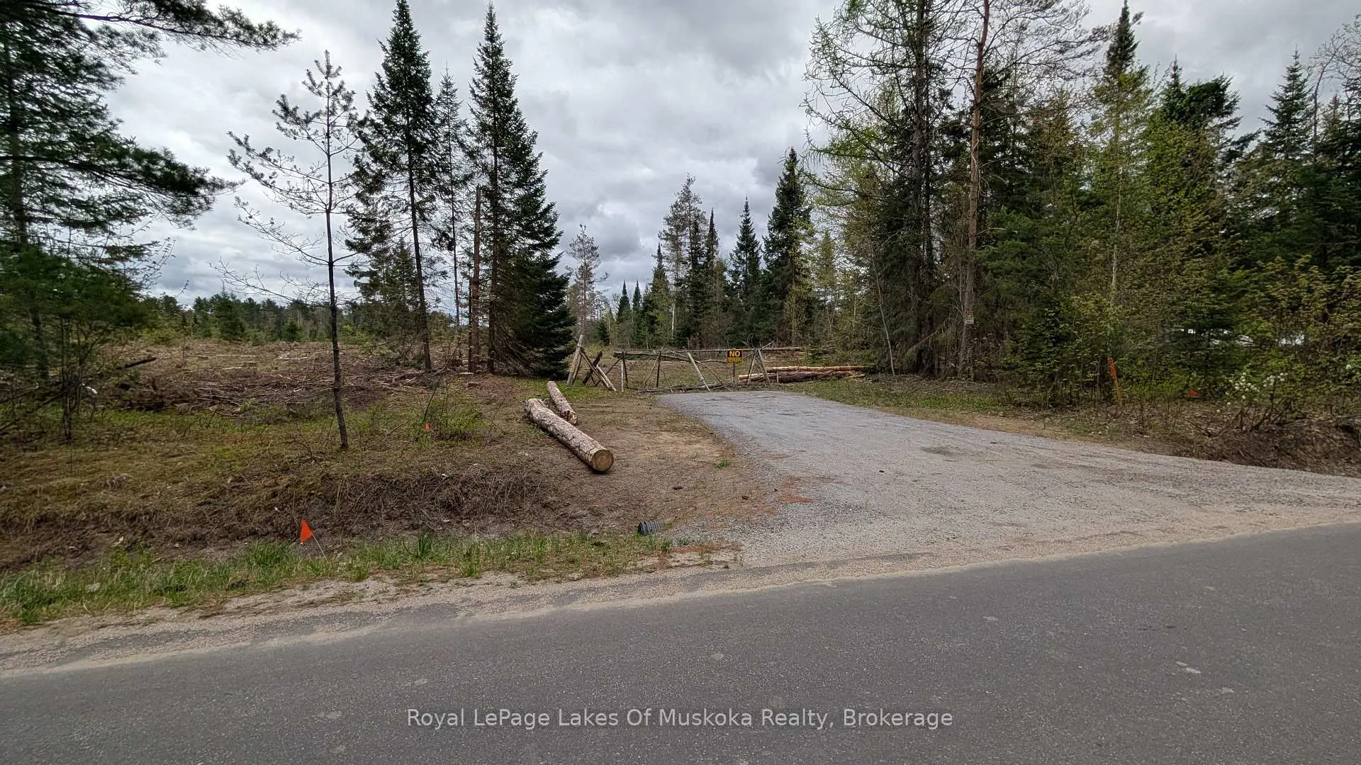 Photo 23 of 395 Stephenson 1 Road E, Bracebridge, Macaulay — HOMEH
