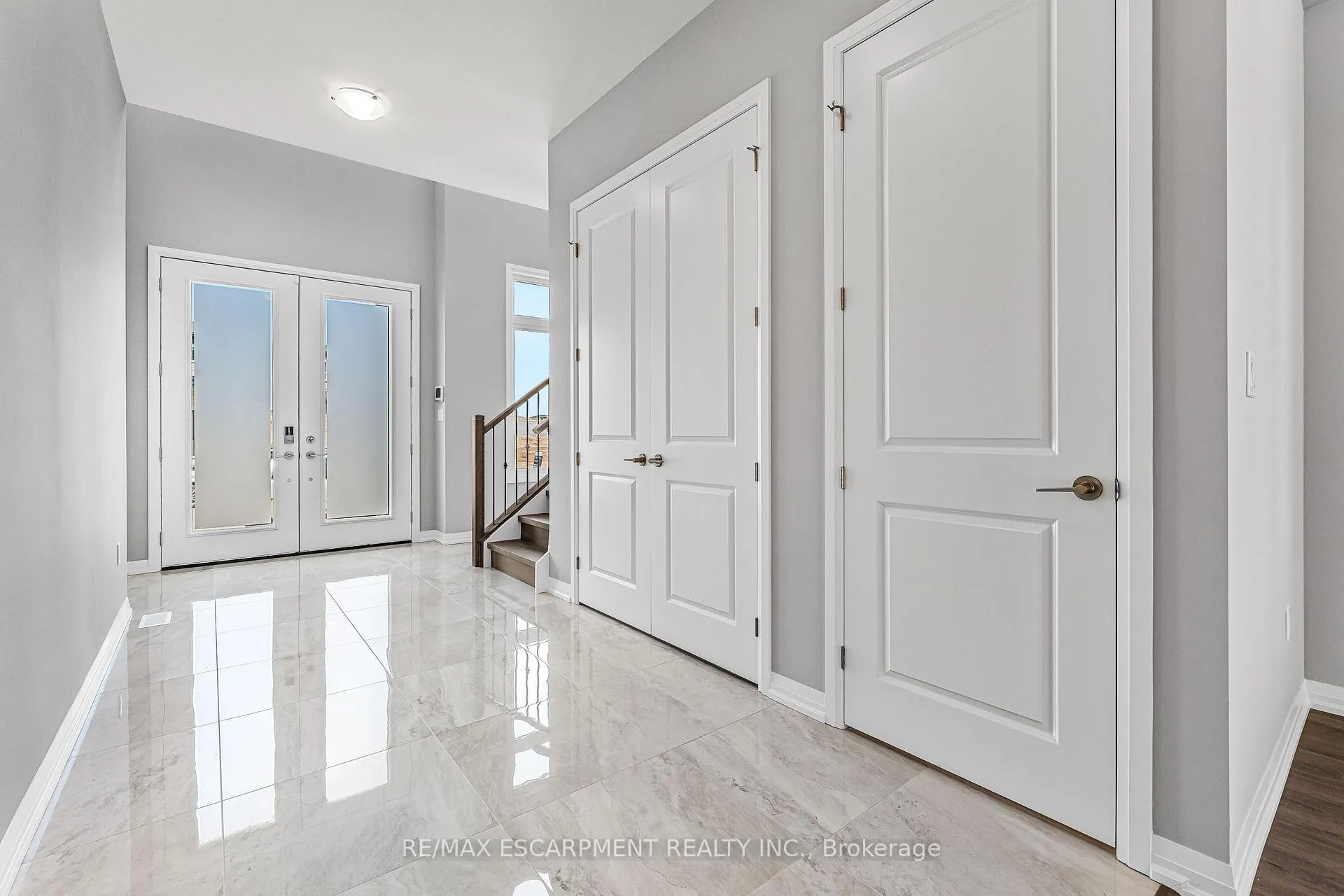 Photo 3 of 90 Acacia Road, Pelham, Fonthill — HOMEH