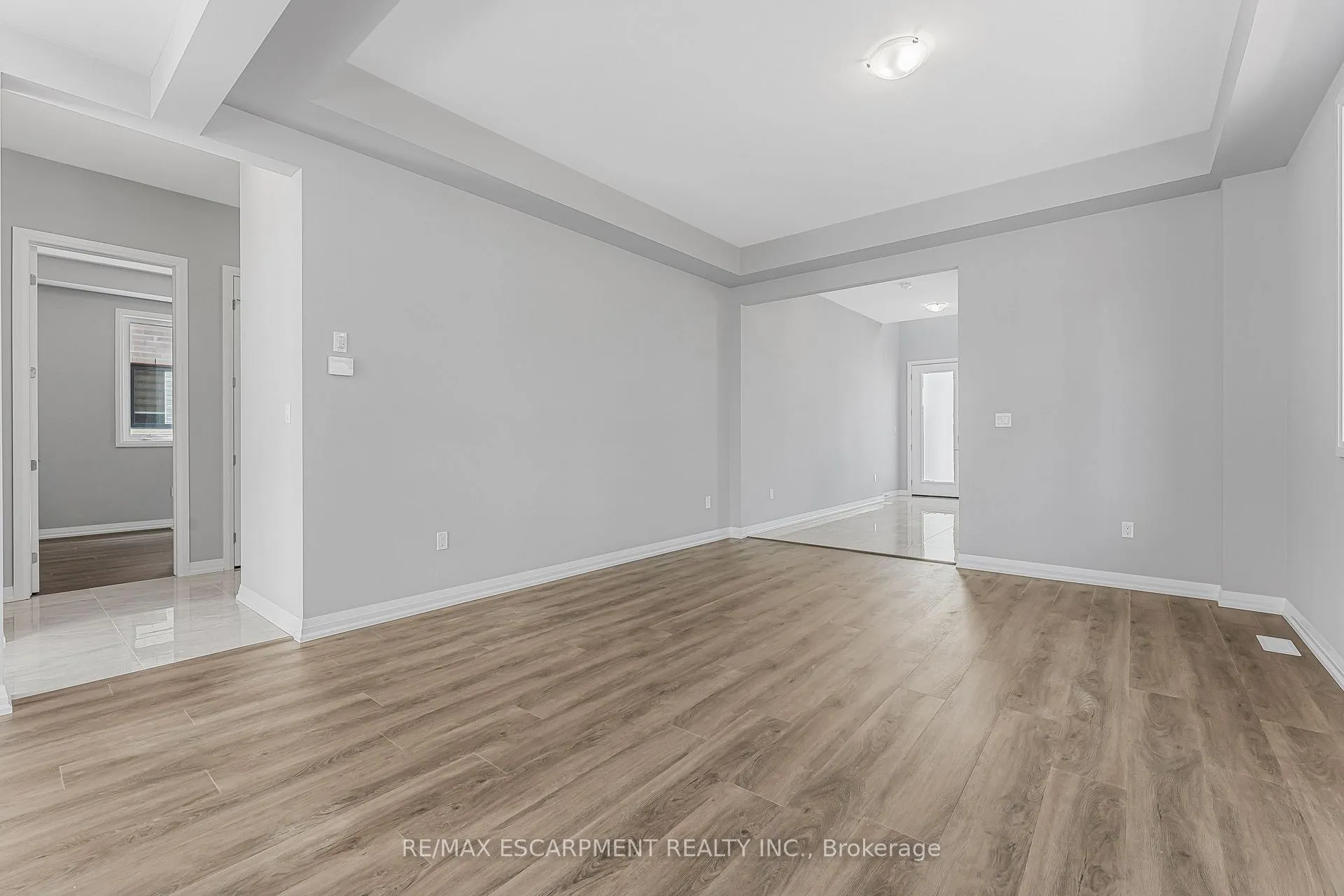 Photo 8 of 90 Acacia Road, Pelham, Fonthill — HOMEH