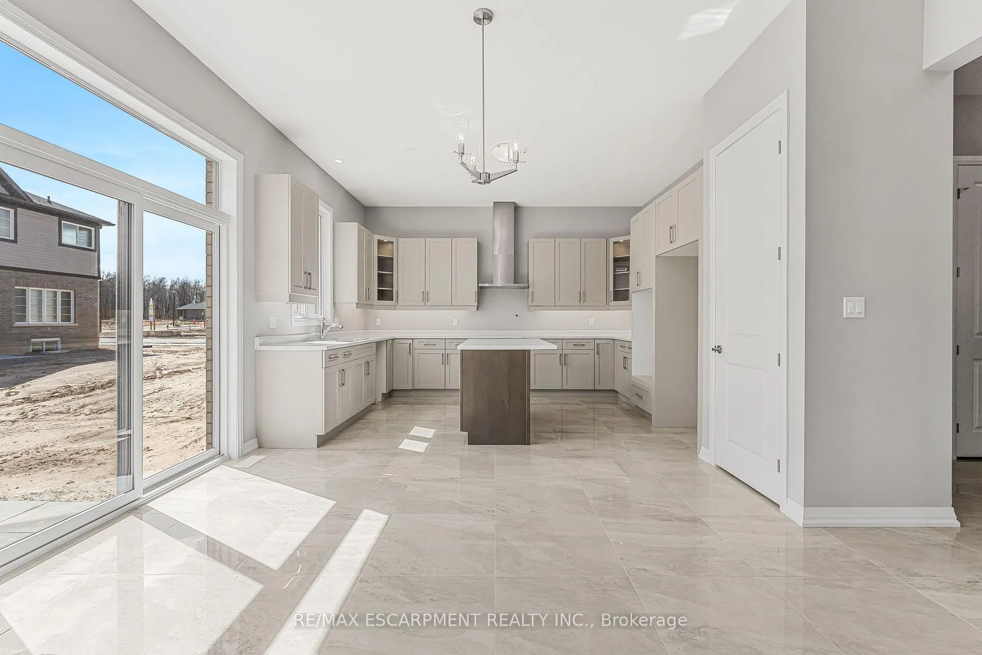 Photo 15 of 90 Acacia Road, Pelham, Fonthill — HOMEH