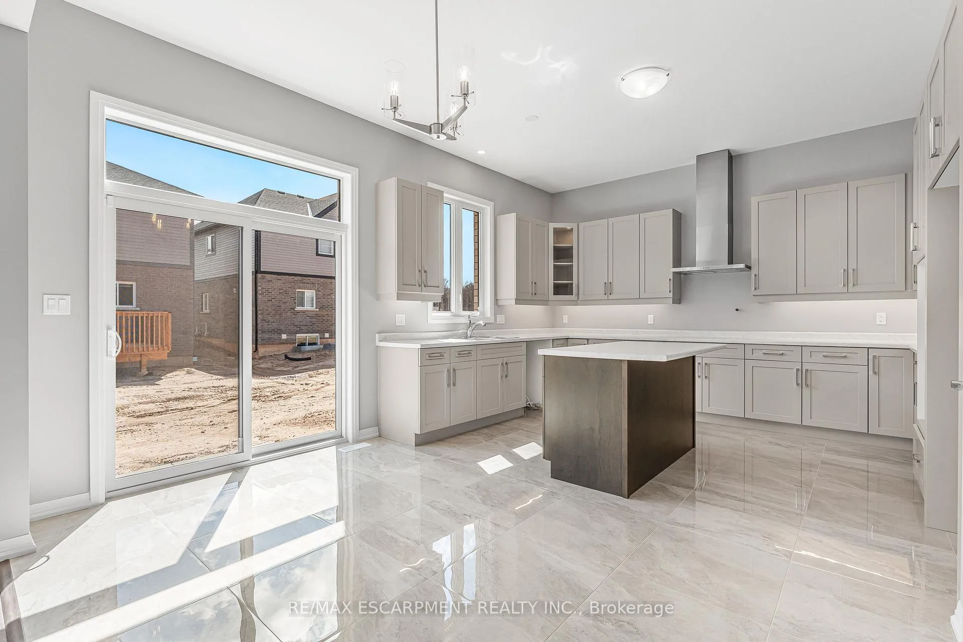 Photo 16 of 90 Acacia Road, Pelham, Fonthill — HOMEH