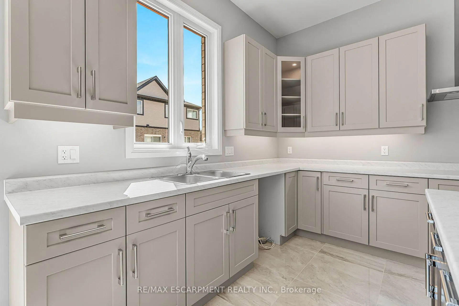 Photo 21 of 90 Acacia Road, Pelham, Fonthill — HOMEH