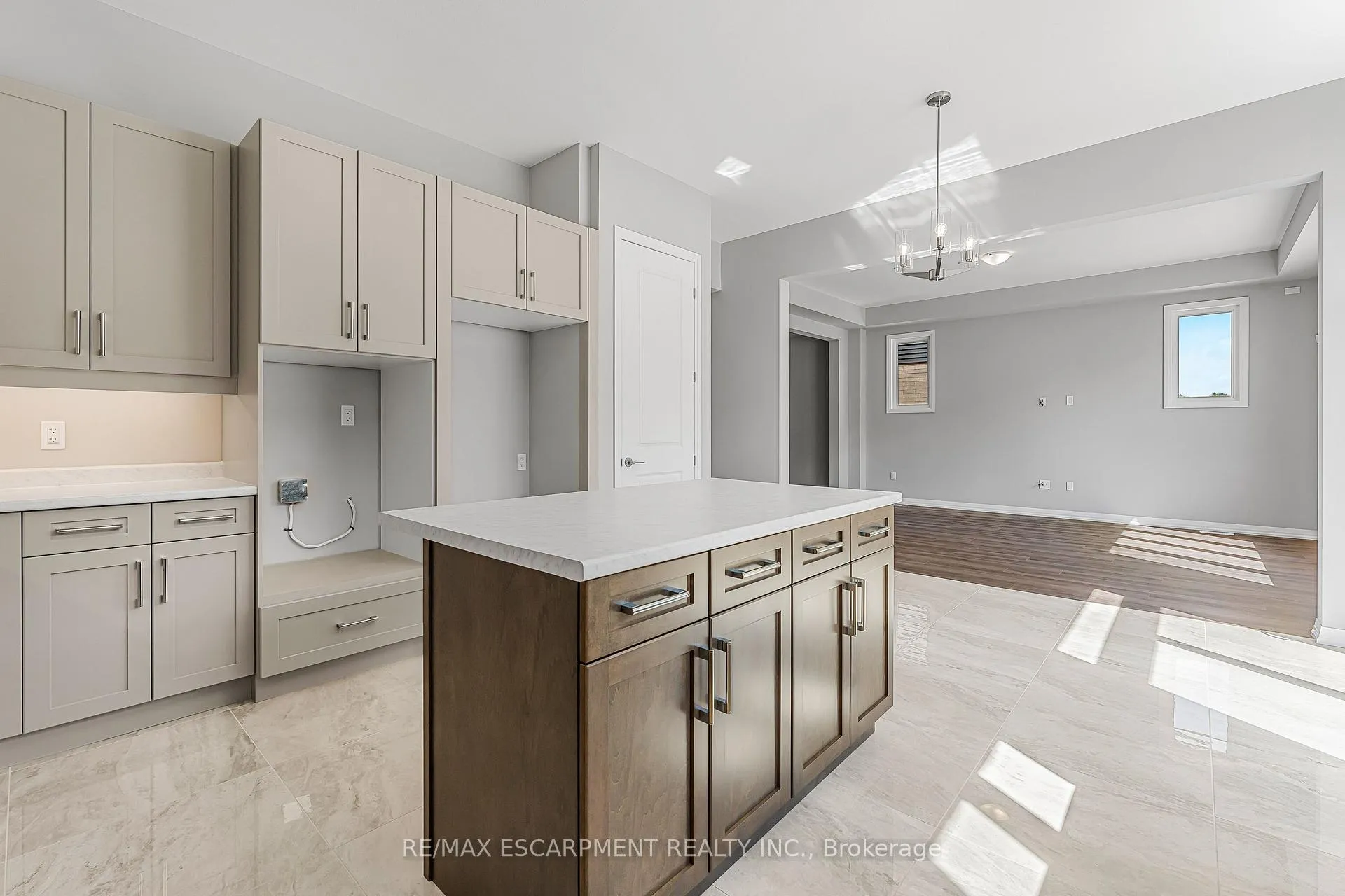 Photo 22 of 90 Acacia Road, Pelham, Fonthill — HOMEH