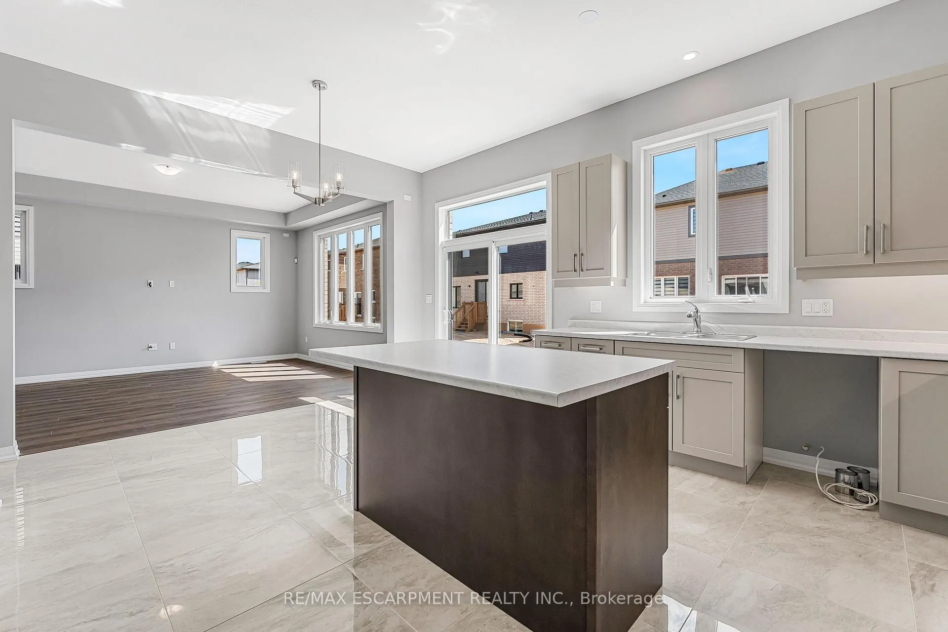 Photo 23 of 90 Acacia Road, Pelham, Fonthill — HOMEH