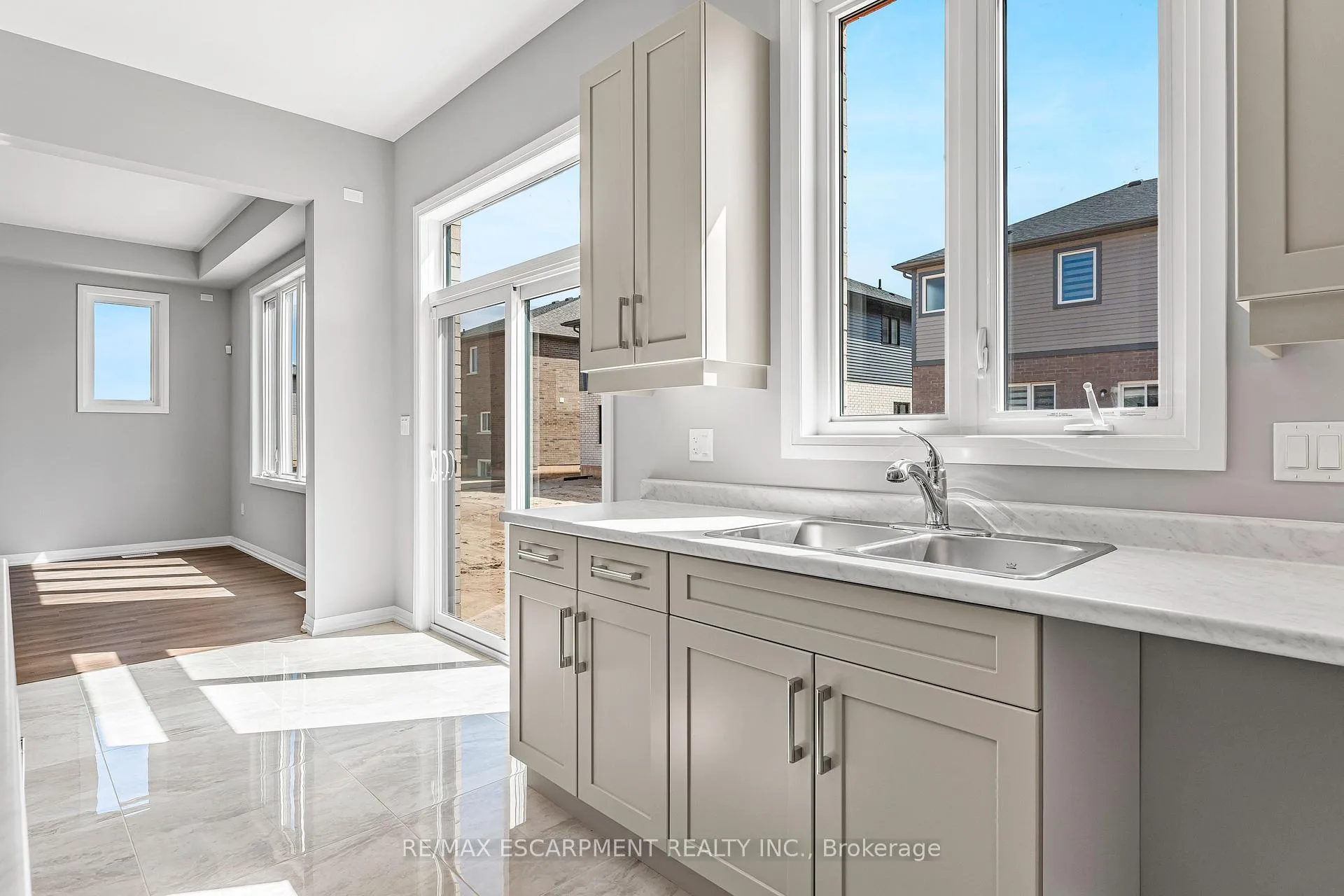 Photo 25 of 90 Acacia Road, Pelham, Fonthill — HOMEH