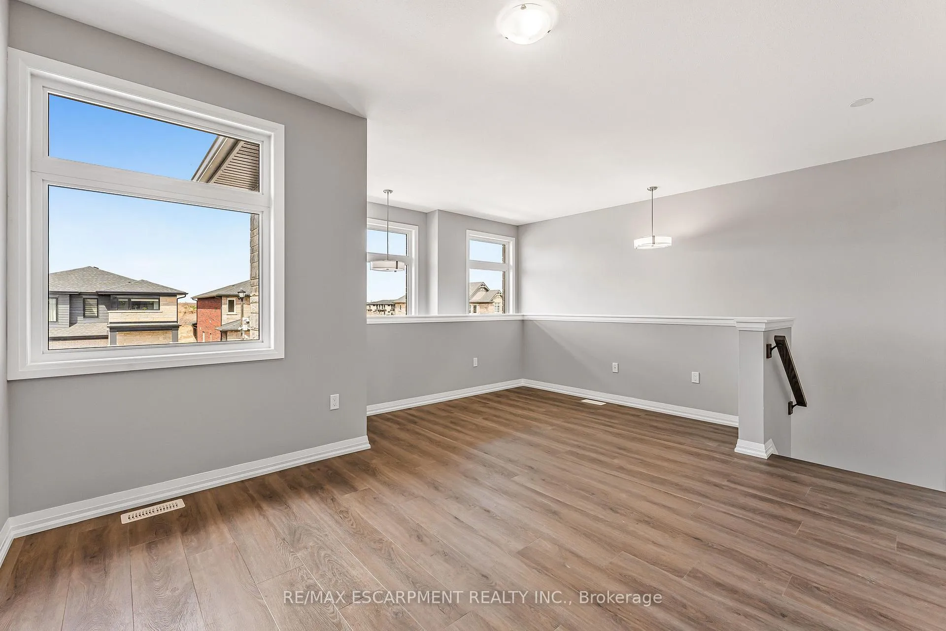 Photo 29 of 90 Acacia Road, Pelham, Fonthill — HOMEH