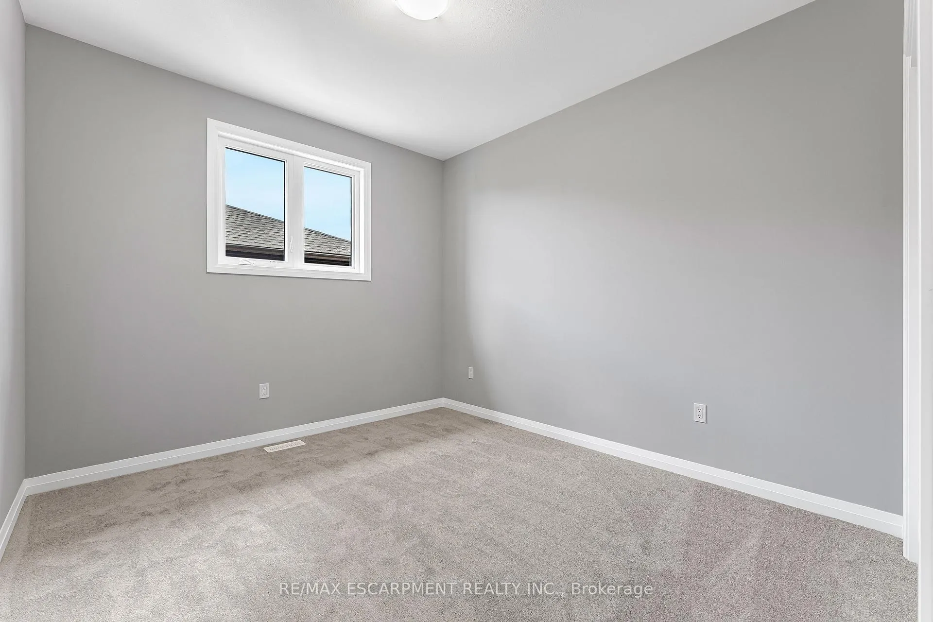 Photo 35 of 90 Acacia Road, Pelham, Fonthill — HOMEH