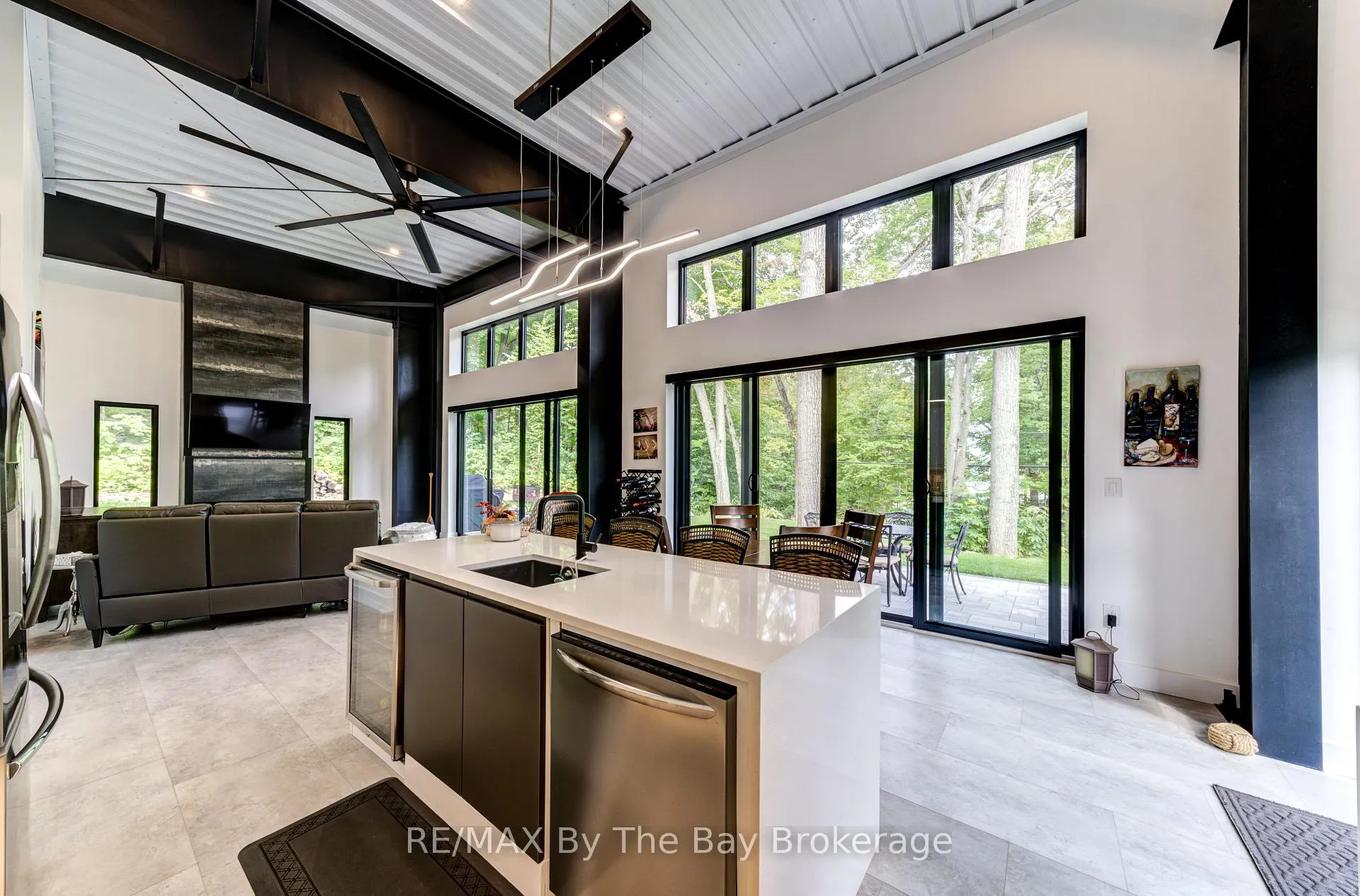 Photo 6 of 1584 Champlain Road, Tiny, Rural Tiny — HOMEH