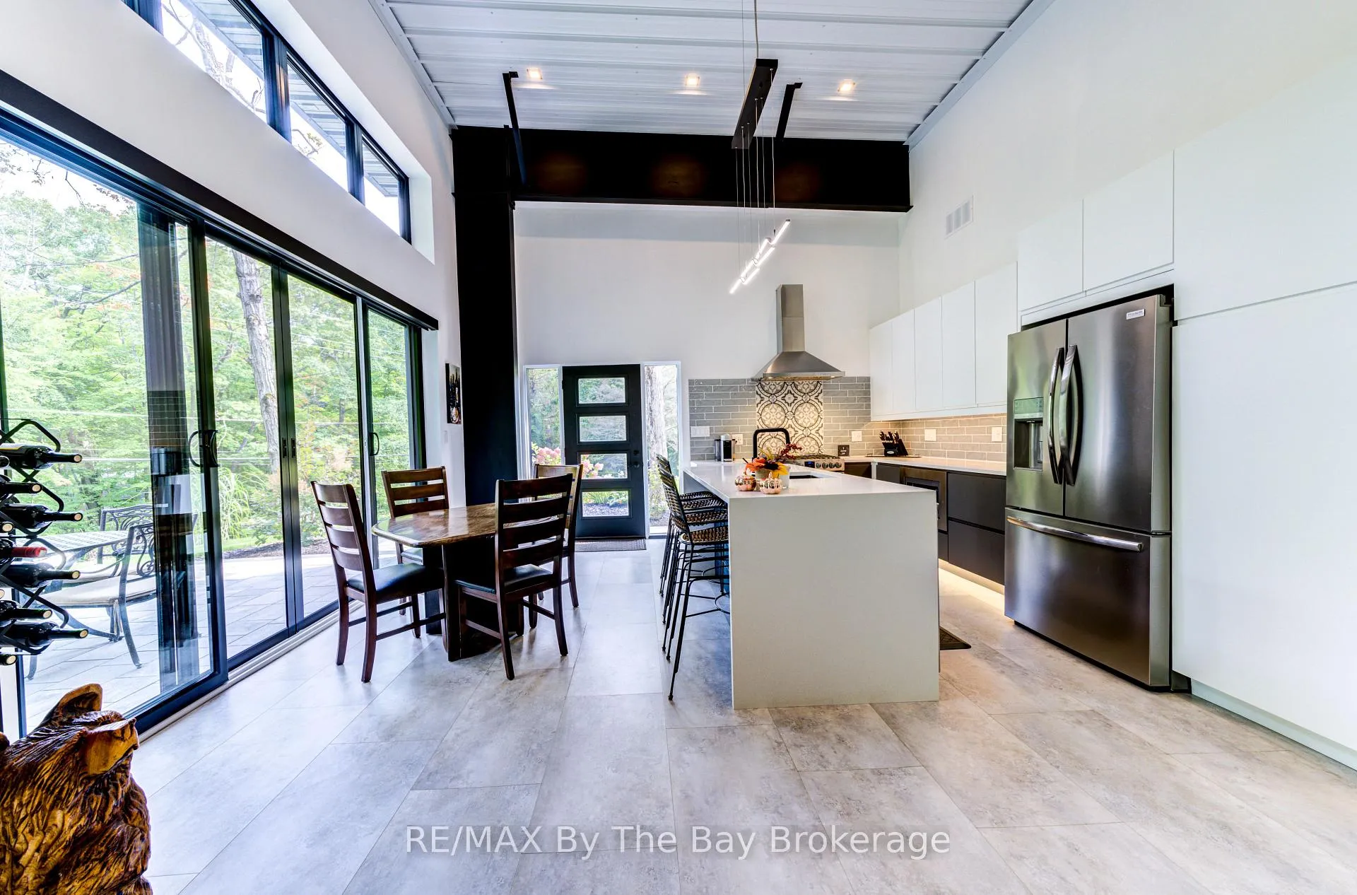 Photo 31 of 1584 Champlain Road, Tiny, Rural Tiny — HOMEH