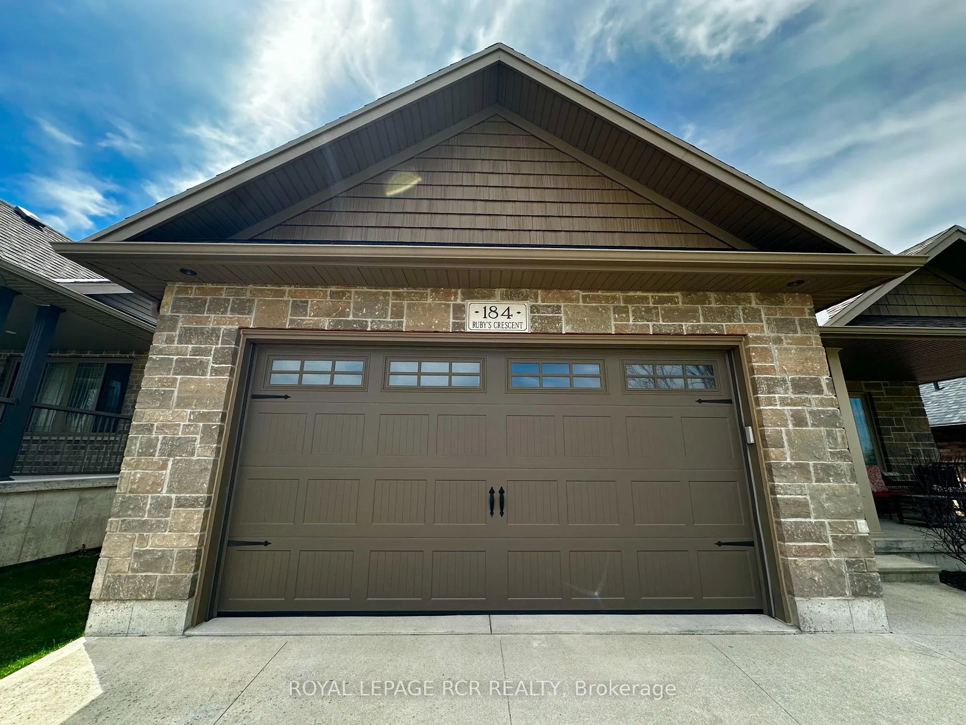 Photo 2 of 184 Ruby's Crescent E, Wellington North, Mount Forest — HOMEH