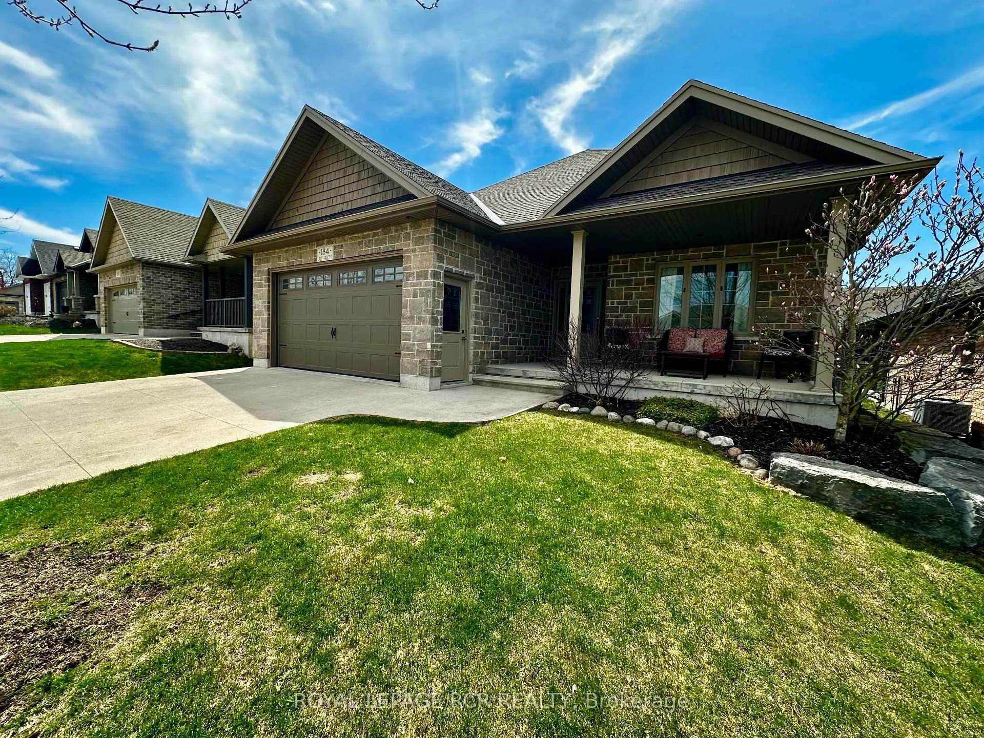 Photo 5 of 184 Ruby's Crescent E, Wellington North, Mount Forest — HOMEH