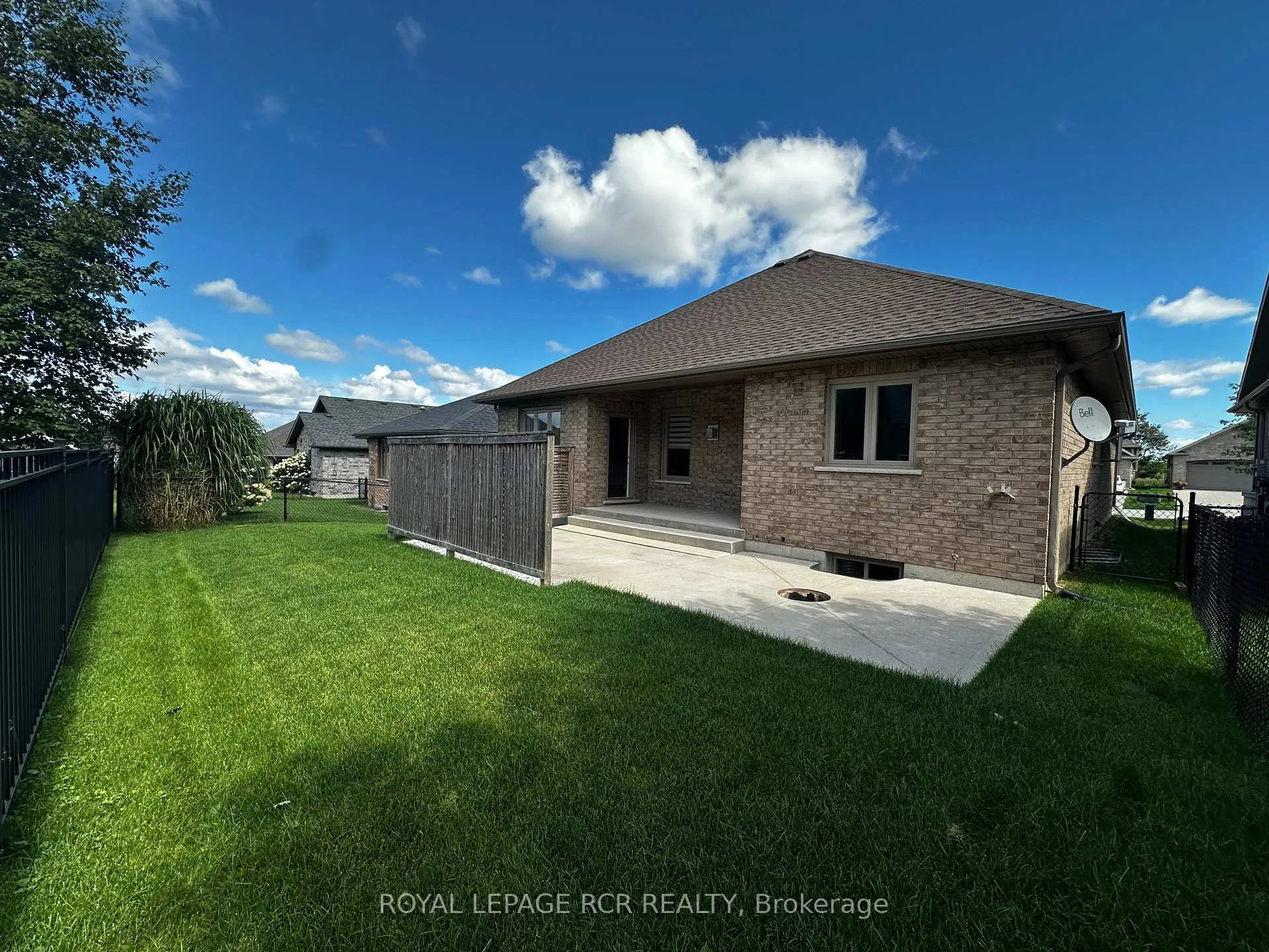 Photo 8 of 184 Ruby's Crescent E, Wellington North, Mount Forest — HOMEH