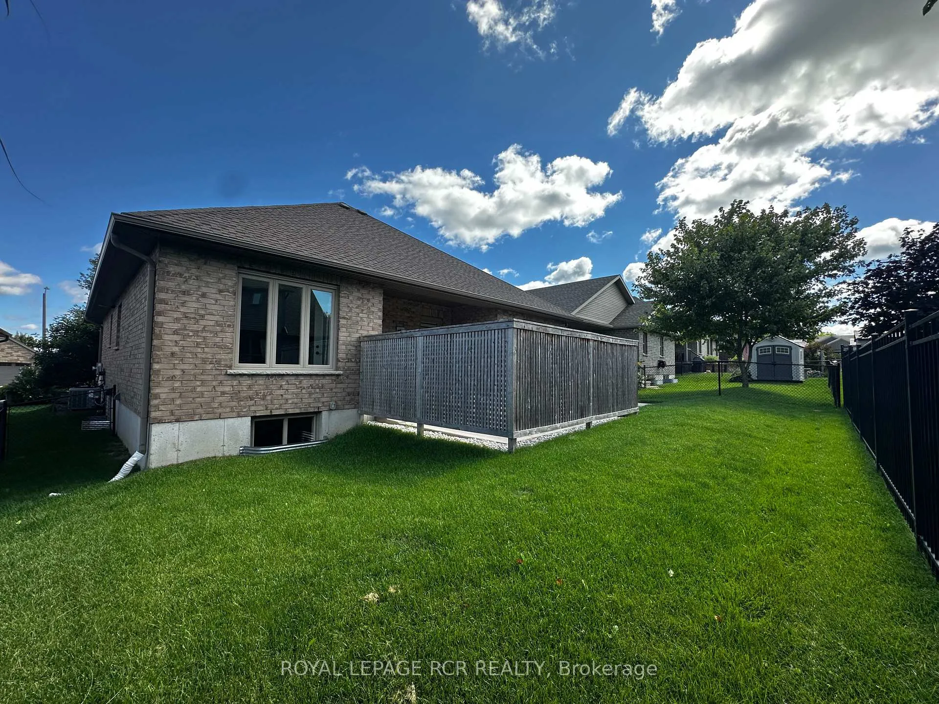 Photo 9 of 184 Ruby's Crescent E, Wellington North, Mount Forest — HOMEH