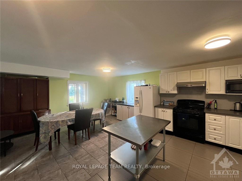Photo 2 of Unit 2, 1551 Yorks Corners Road, Ottawa, Osgoode Twp North of Reg Rd 6 — HOMEH