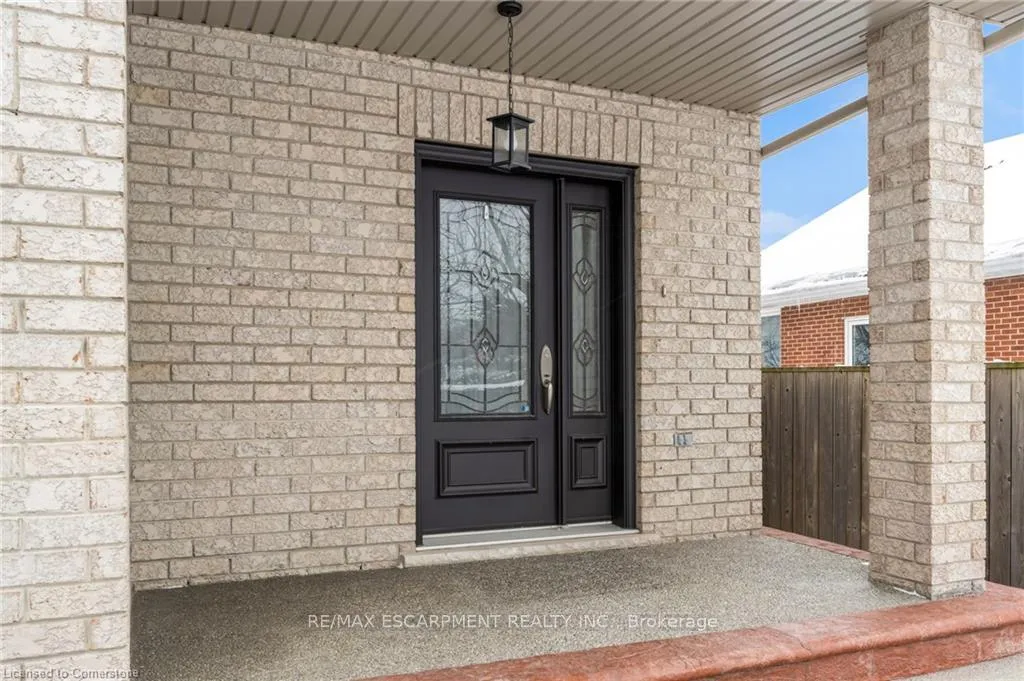 Photo 2 of 1705 Upper Wellington Street, Hamilton, Ryckmans — HOMEH