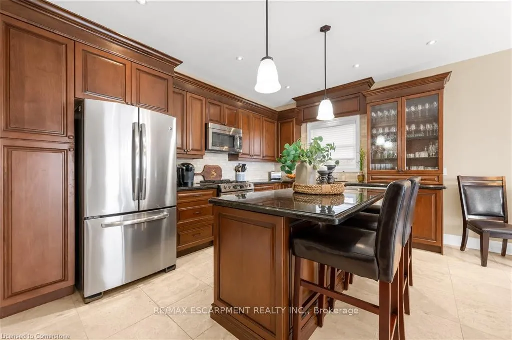 Photo 6 of 1705 Upper Wellington Street, Hamilton, Ryckmans — HOMEH