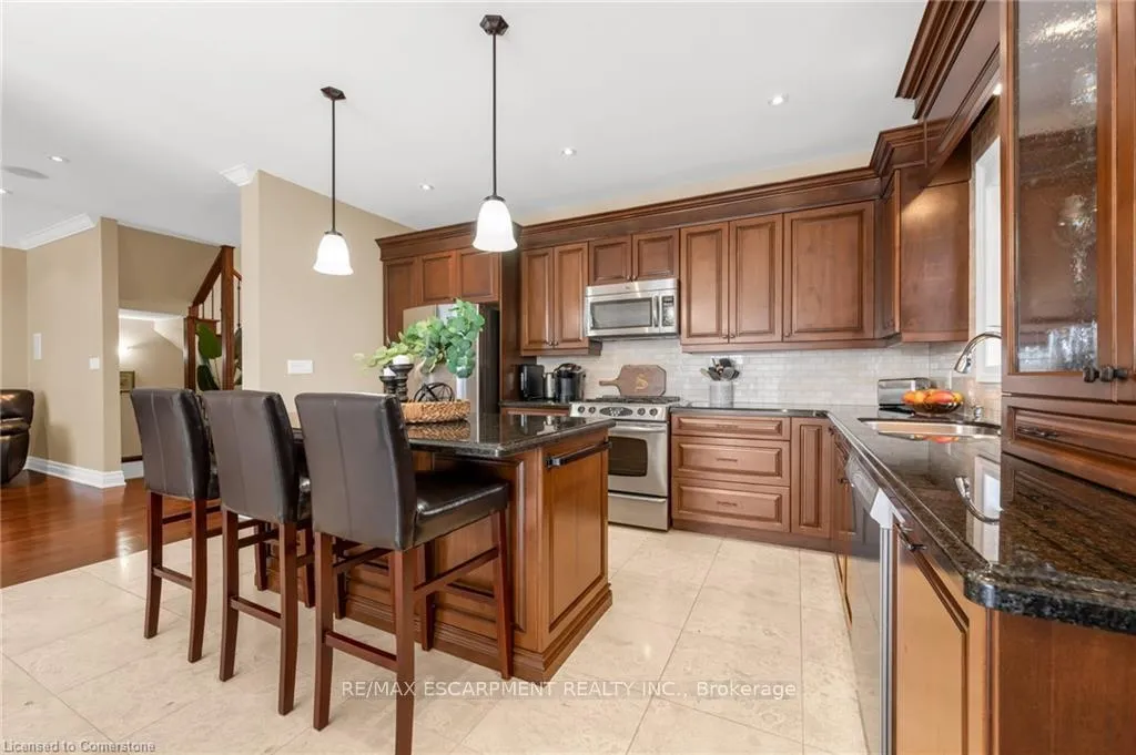 Photo 7 of 1705 Upper Wellington Street, Hamilton, Ryckmans — HOMEH