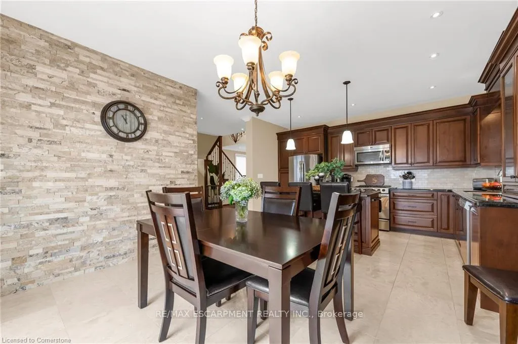 Photo 14 of 1705 Upper Wellington Street, Hamilton, Ryckmans — HOMEH