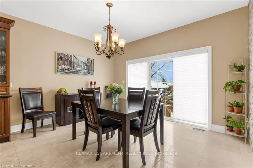 Photo 15 of 1705 Upper Wellington Street, Hamilton, Ryckmans — HOMEH
