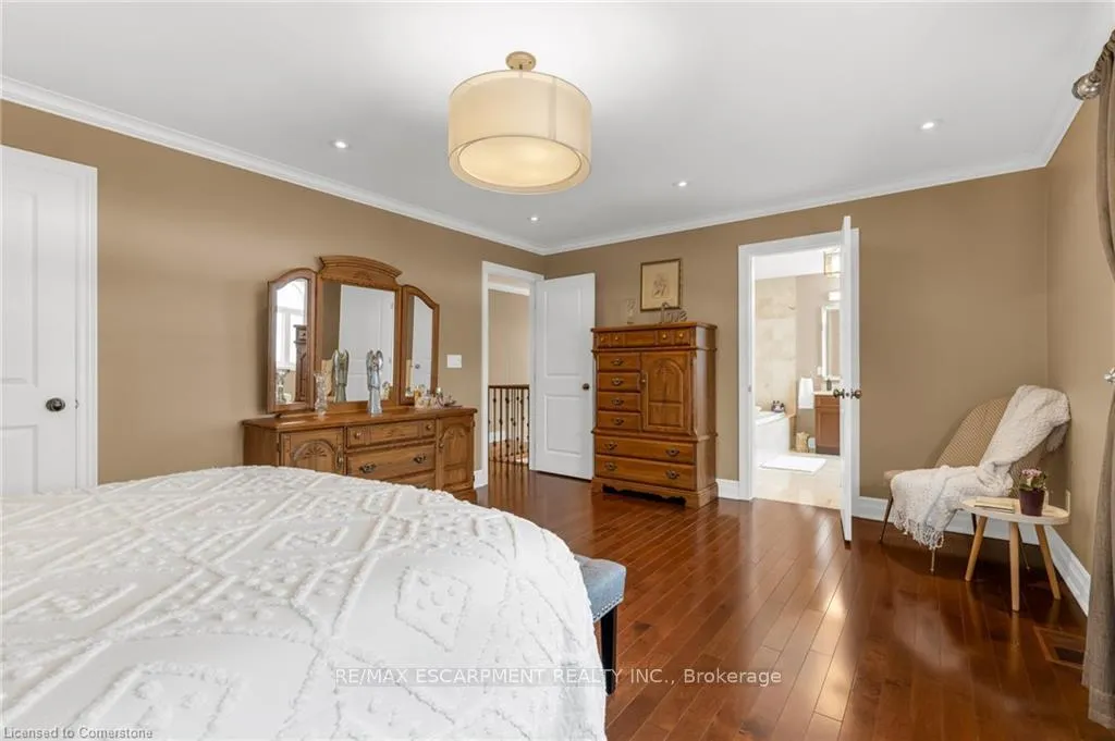 Photo 19 of 1705 Upper Wellington Street, Hamilton, Ryckmans — HOMEH