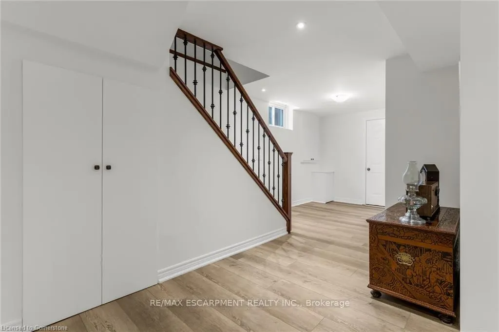 Photo 33 of 1705 Upper Wellington Street, Hamilton, Ryckmans — HOMEH