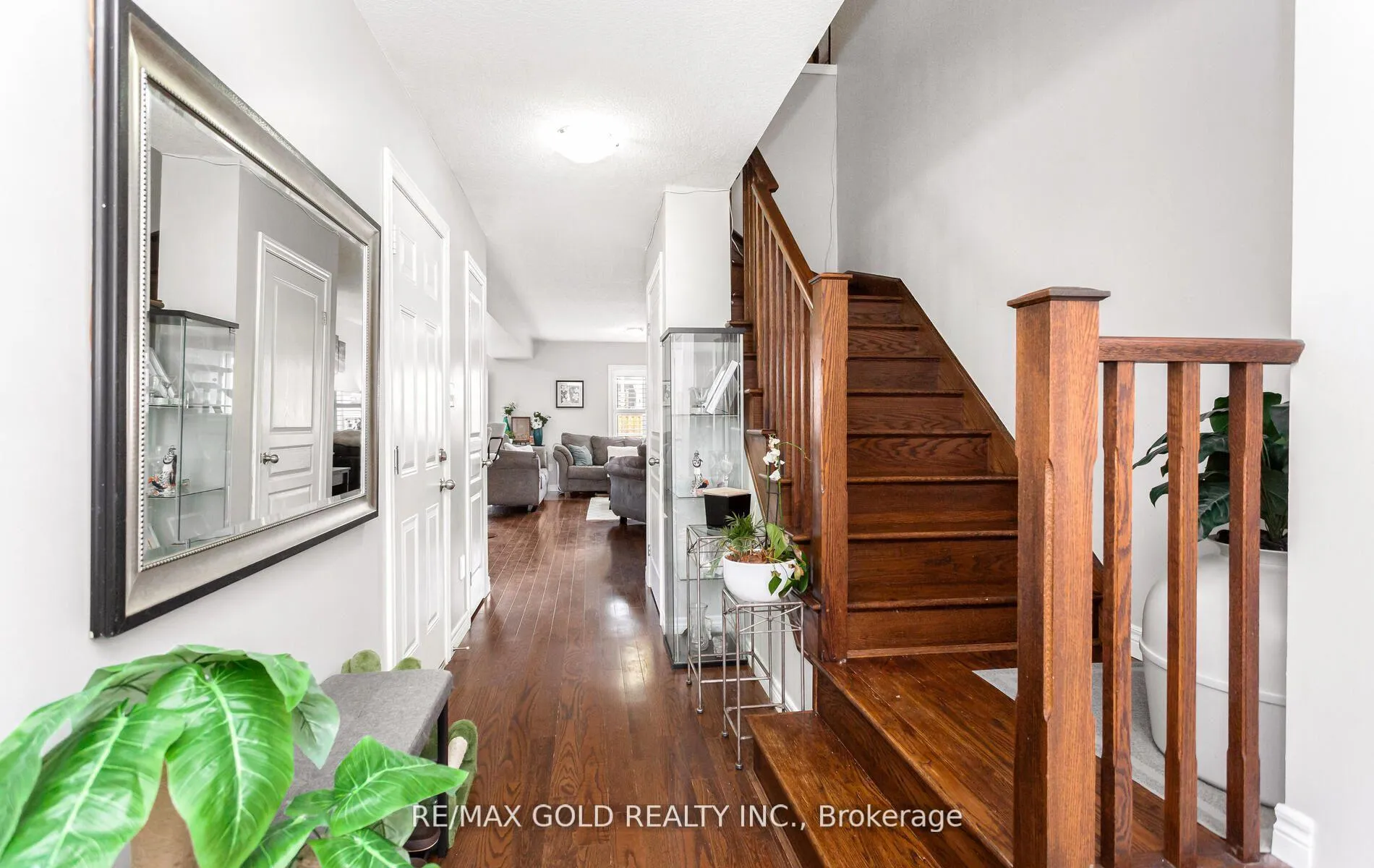 Photo 7 of 43 Waterbridge Street, Hamilton, Stoney Creek — HOMEH