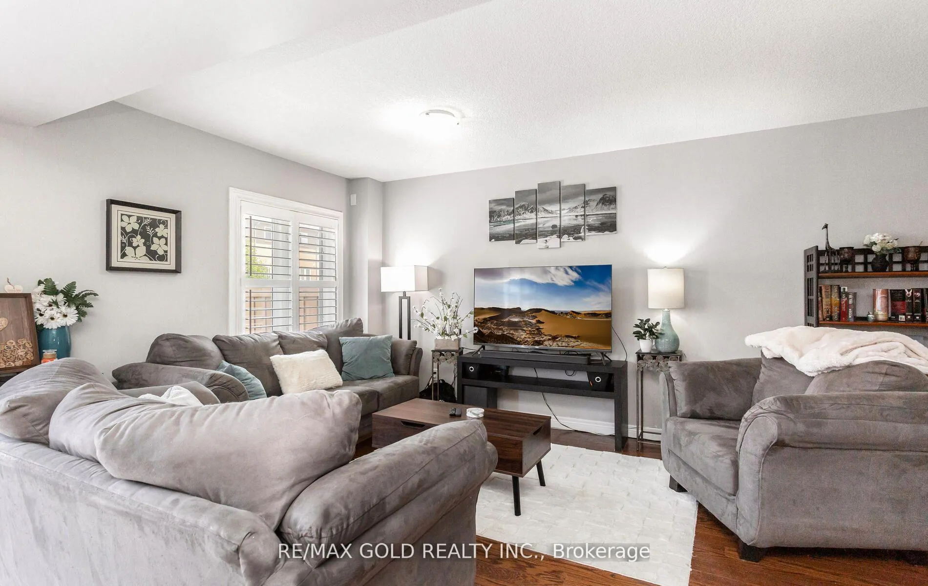 Photo 12 of 43 Waterbridge Street, Hamilton, Stoney Creek — HOMEH