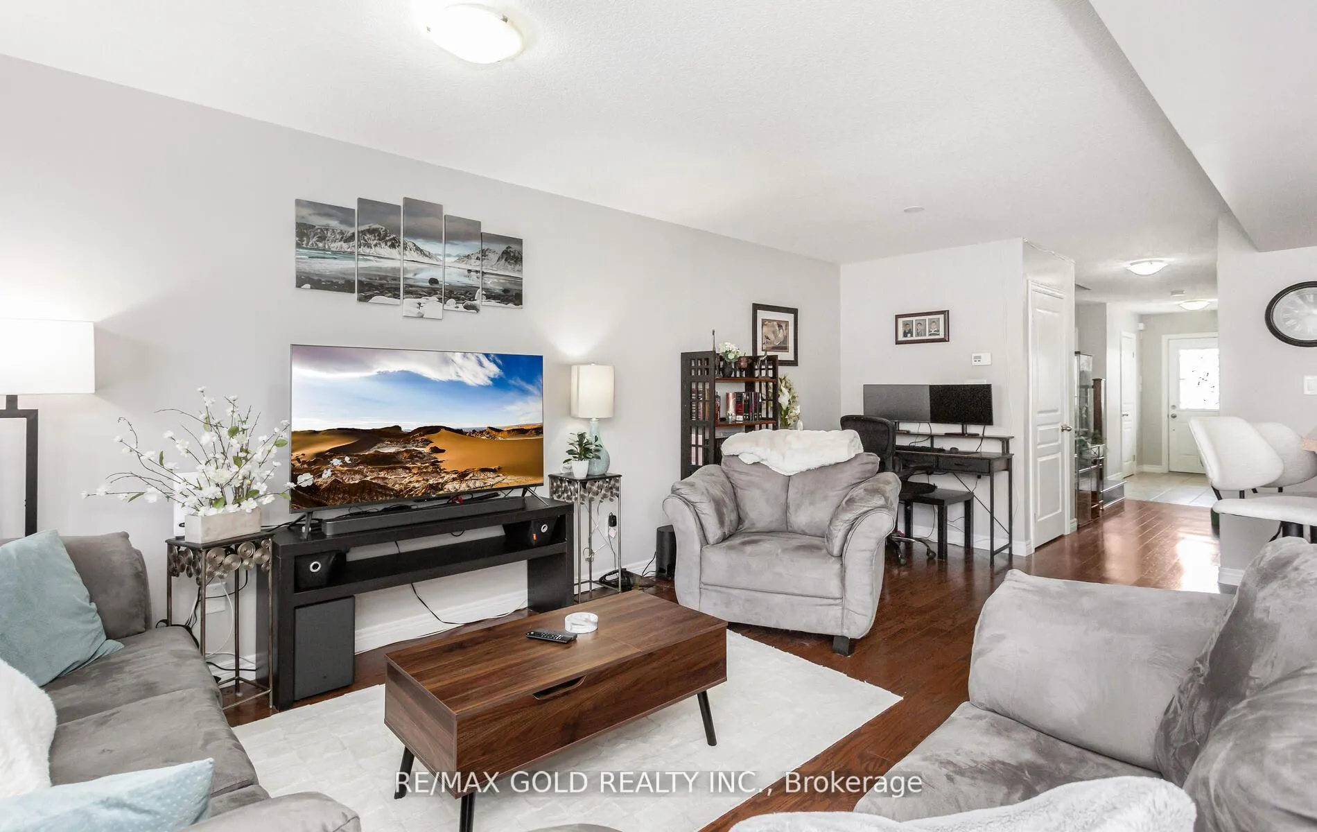 Photo 14 of 43 Waterbridge Street, Hamilton, Stoney Creek — HOMEH