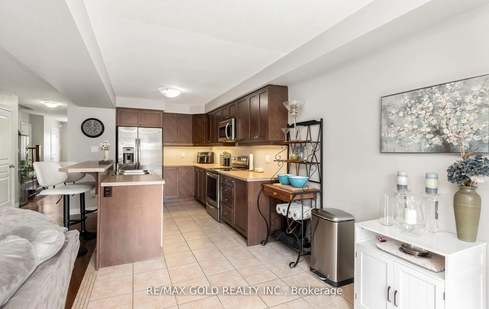 Photo 22 of 43 Waterbridge Street, Hamilton, Stoney Creek — HOMEH